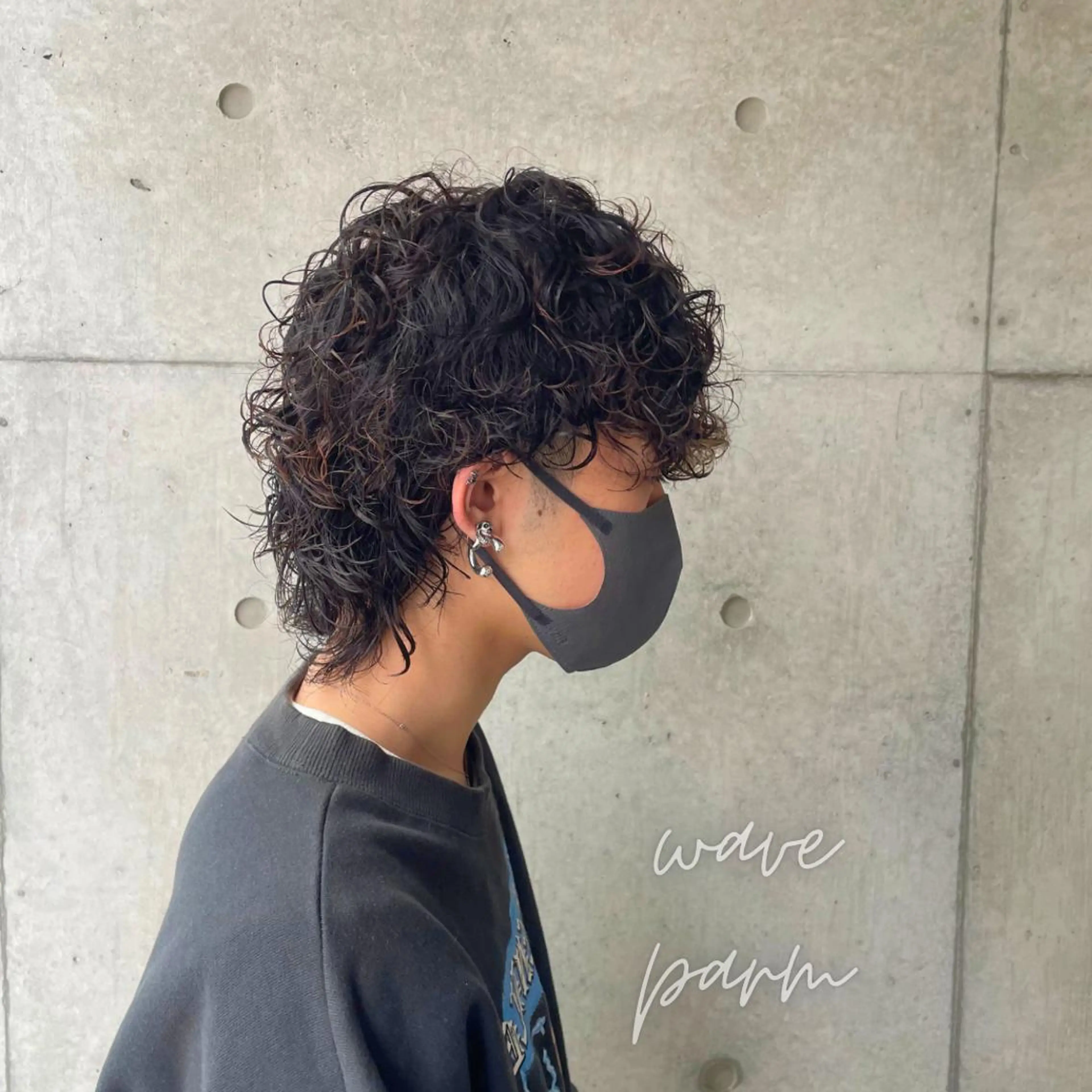ミディアム ONE.STOP. LABOのヘアスタイル