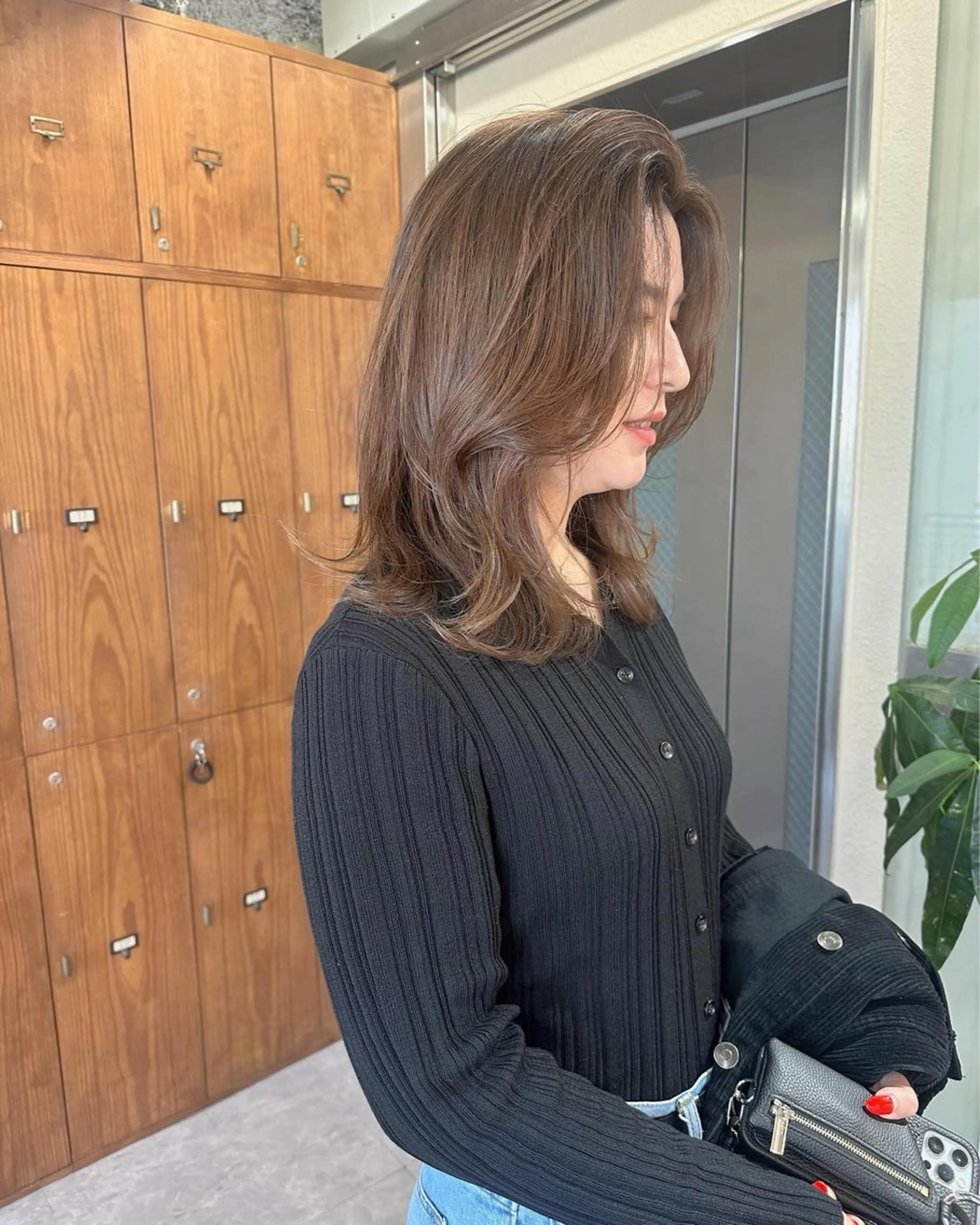 ミディアム 鎌倉 彩のヘアスタイル