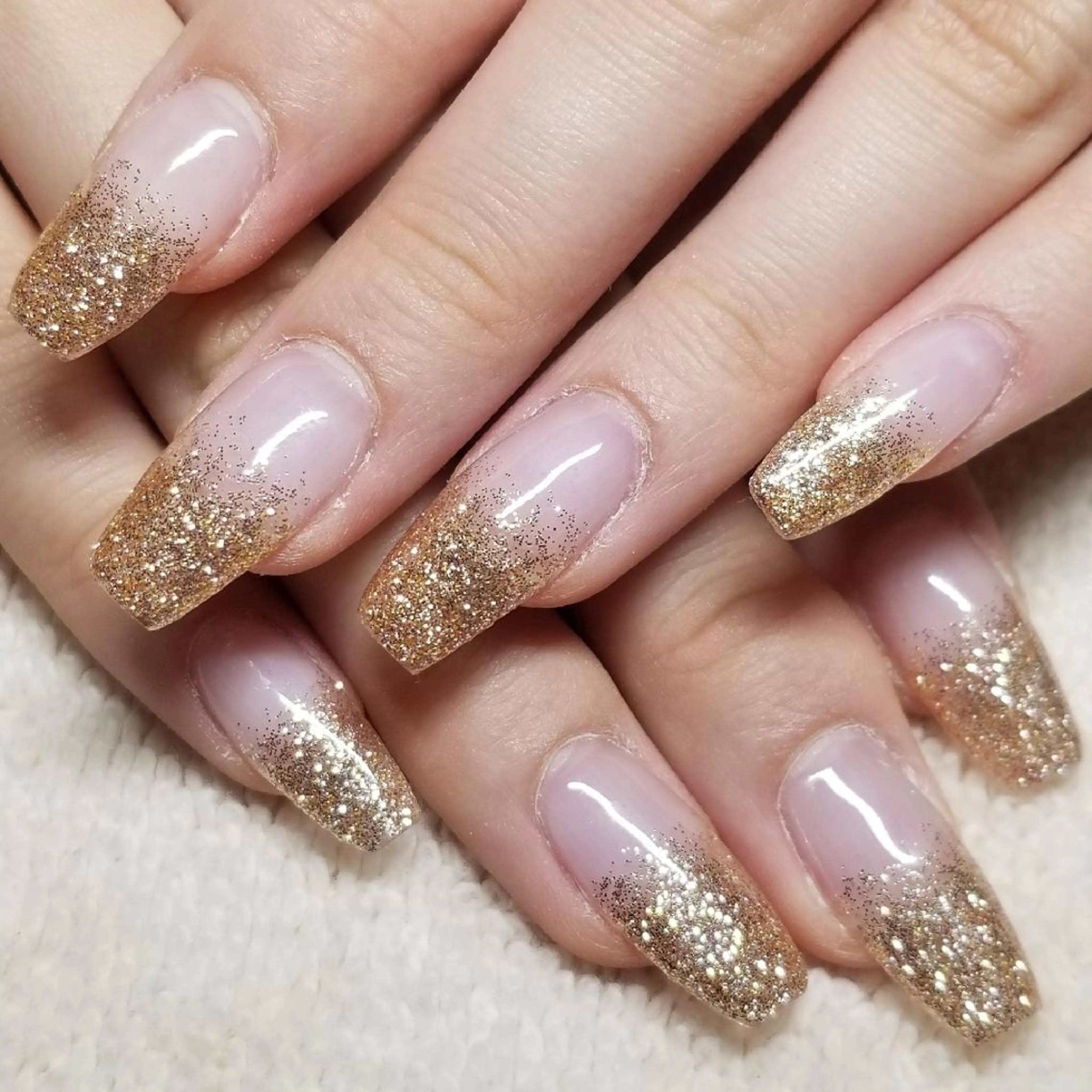 ネイル ゴールド グラデーション ピンク スカルプネイル ハンドネイル よしだ ひろきのネイルデザイン