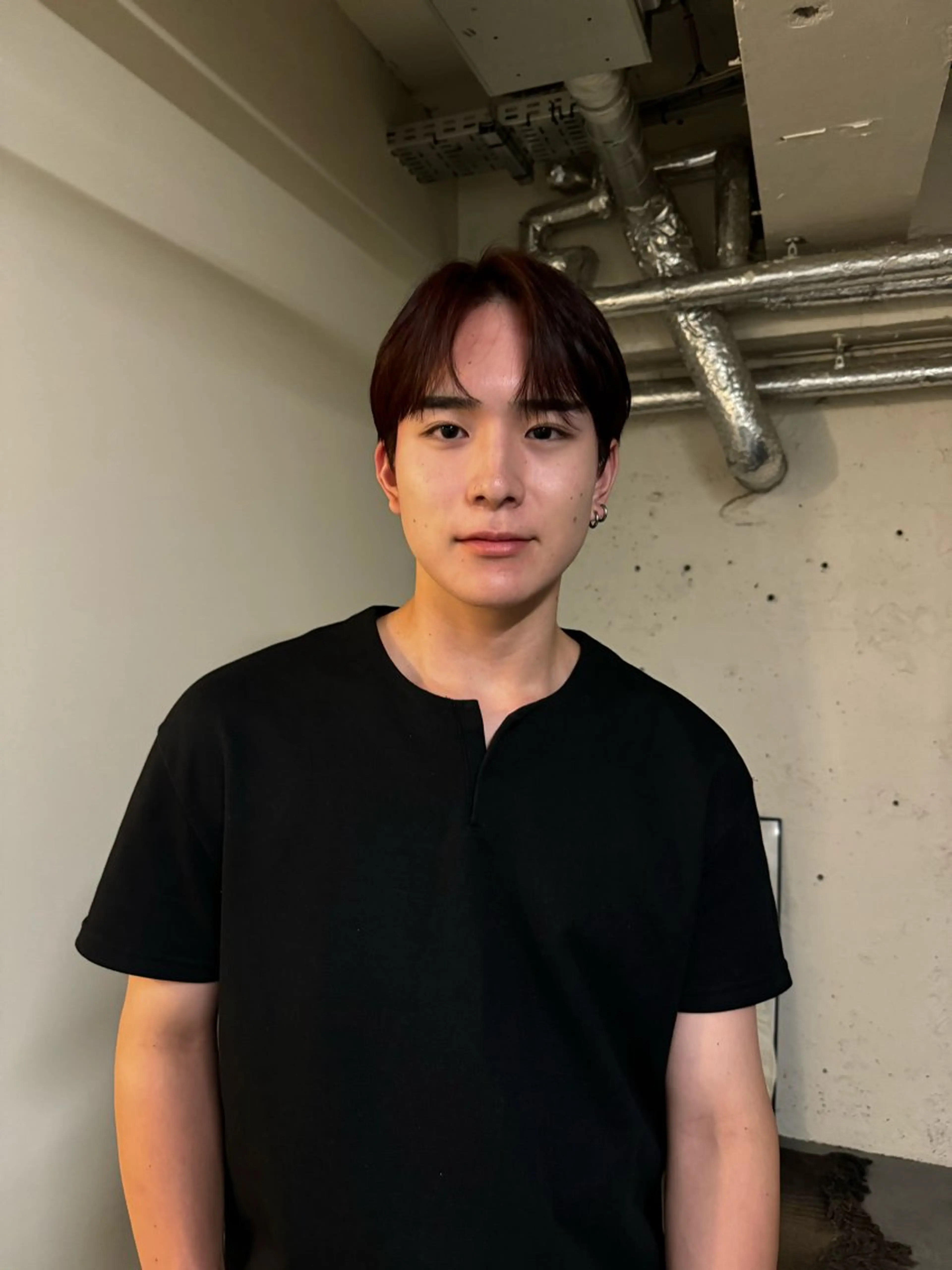 カラー メンズ レッドカラー たける/韓国へア /ダウンパーマのヘアスタイル