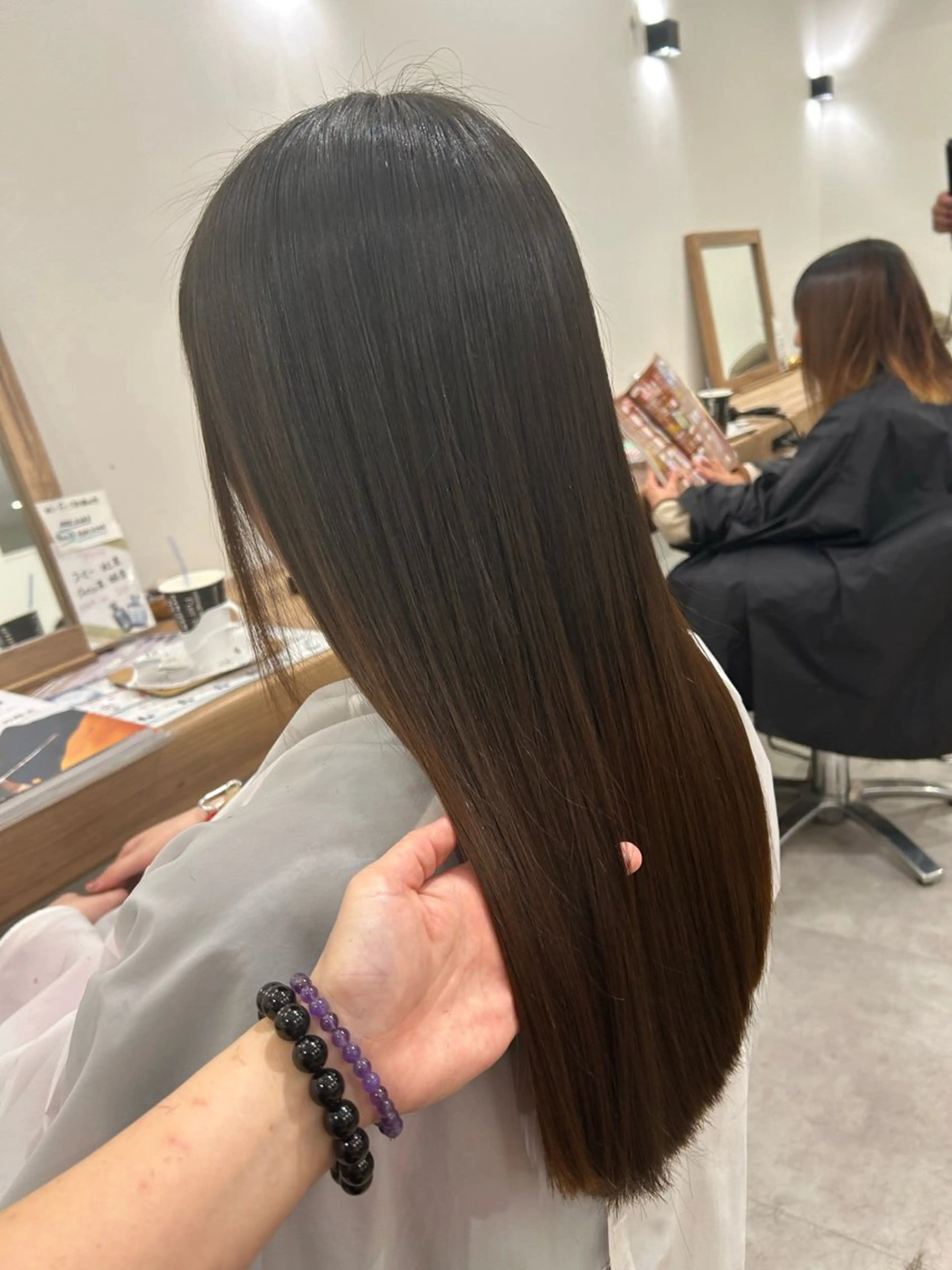 ロング no4ナチュラル戸祭所属・山越 美裕樹のヘアスタイル