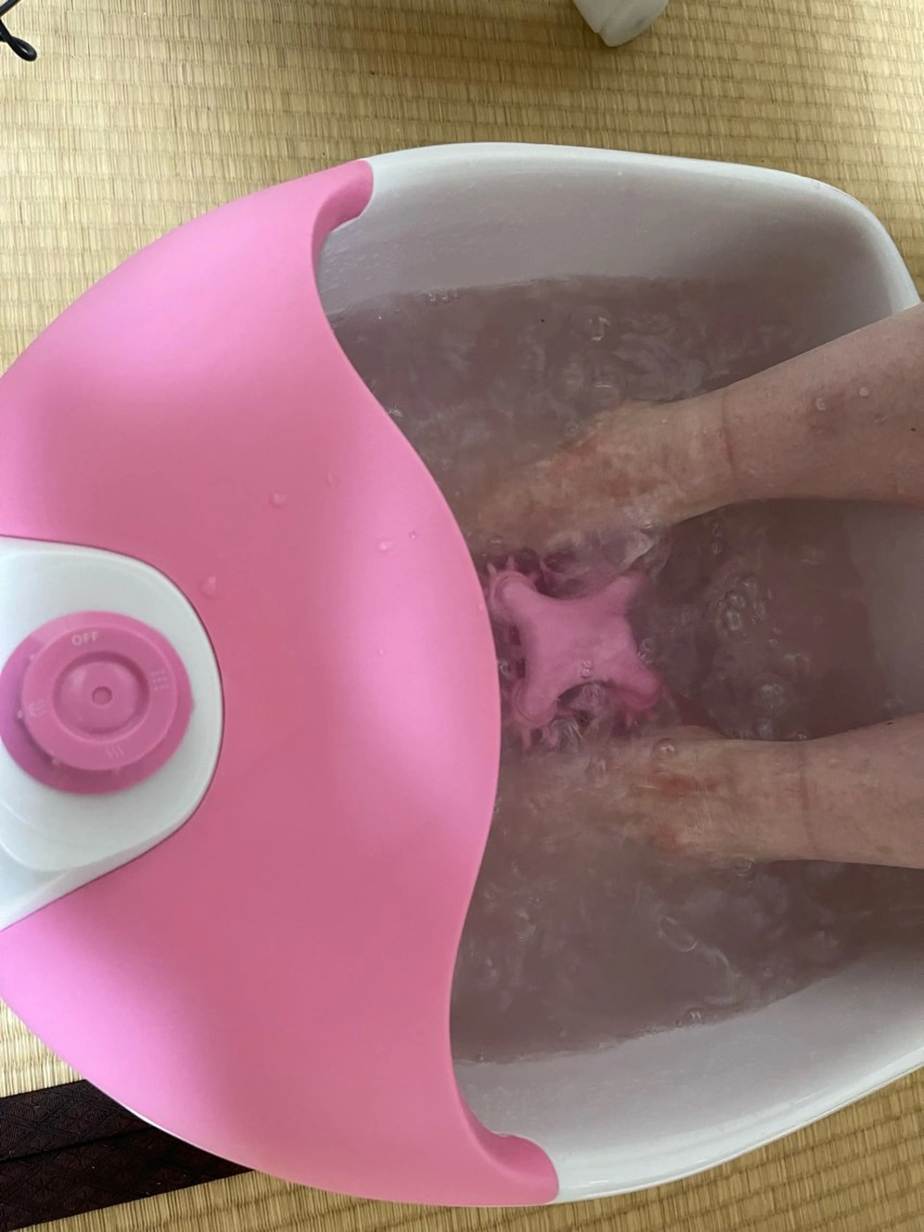 《リピート様限定🌟》フットネイル🦶オフ・ケア付きシンプルワンカラーネイルの写真