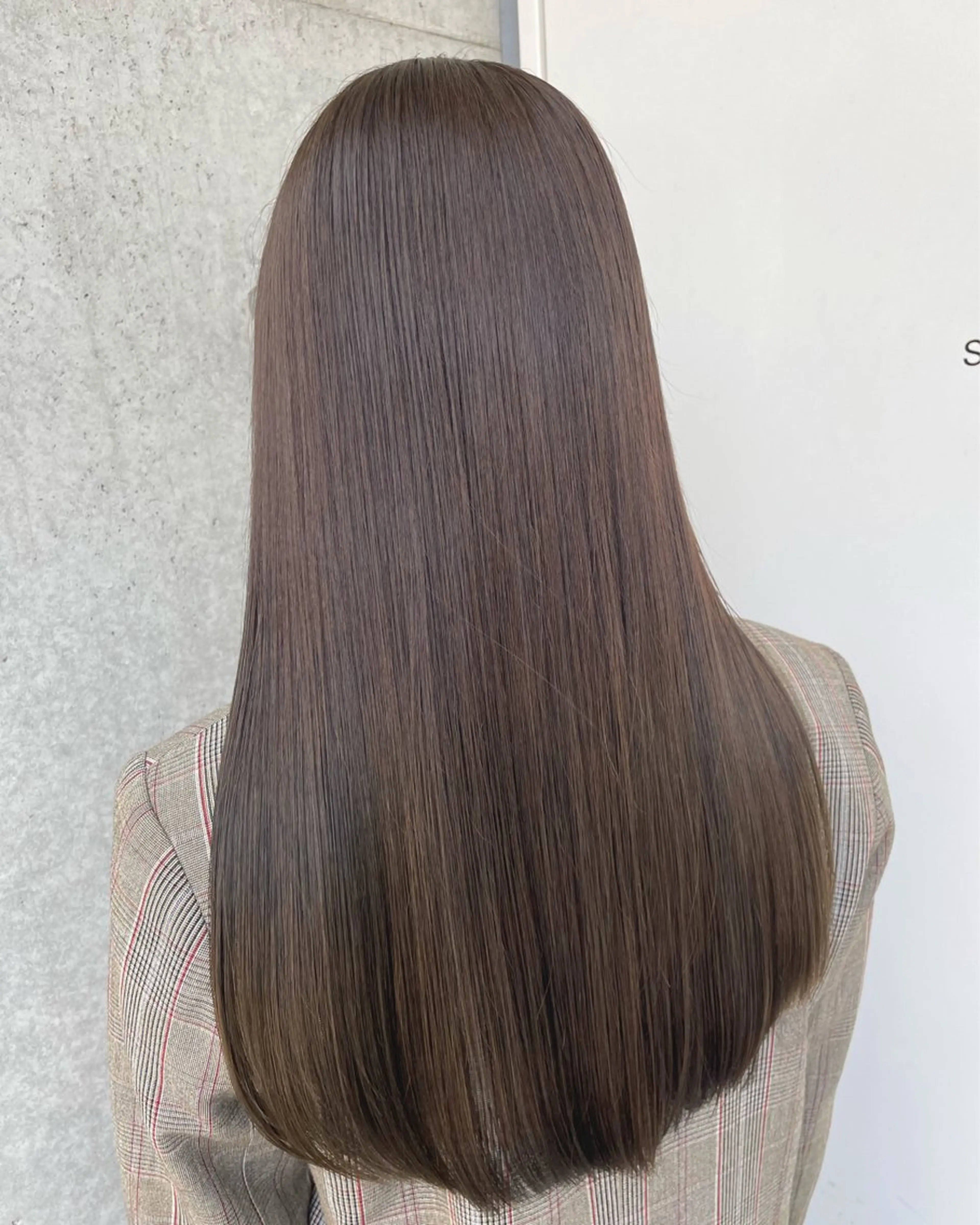 ロング 浅岡 太陽のヘアスタイル