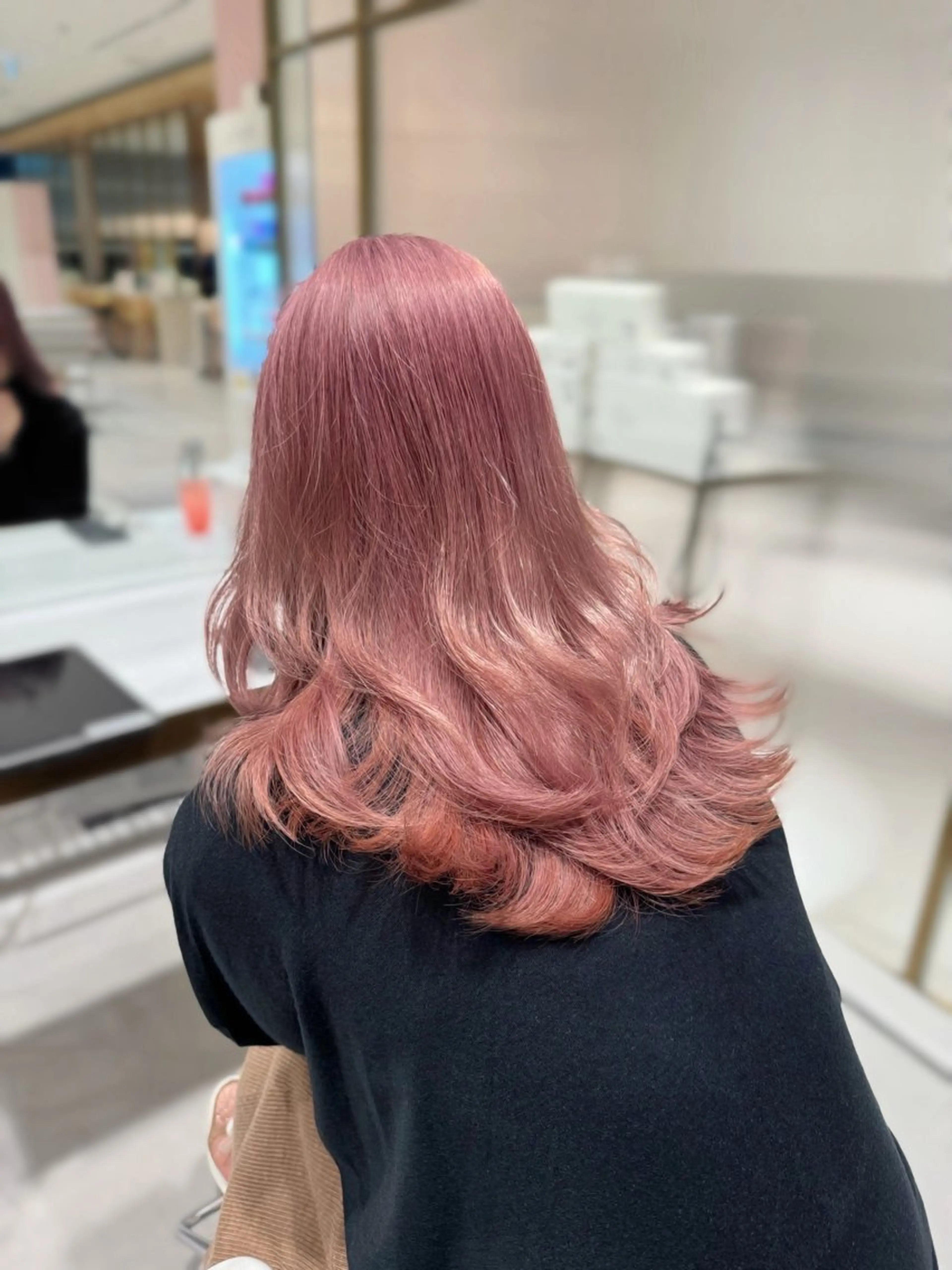 セミロング カラー ヘアカラー トリートメント ヘッドスパ ヘアセット 韓国ヘア/レイヤー/ 顔まわり/りょーとのヘアスタイル