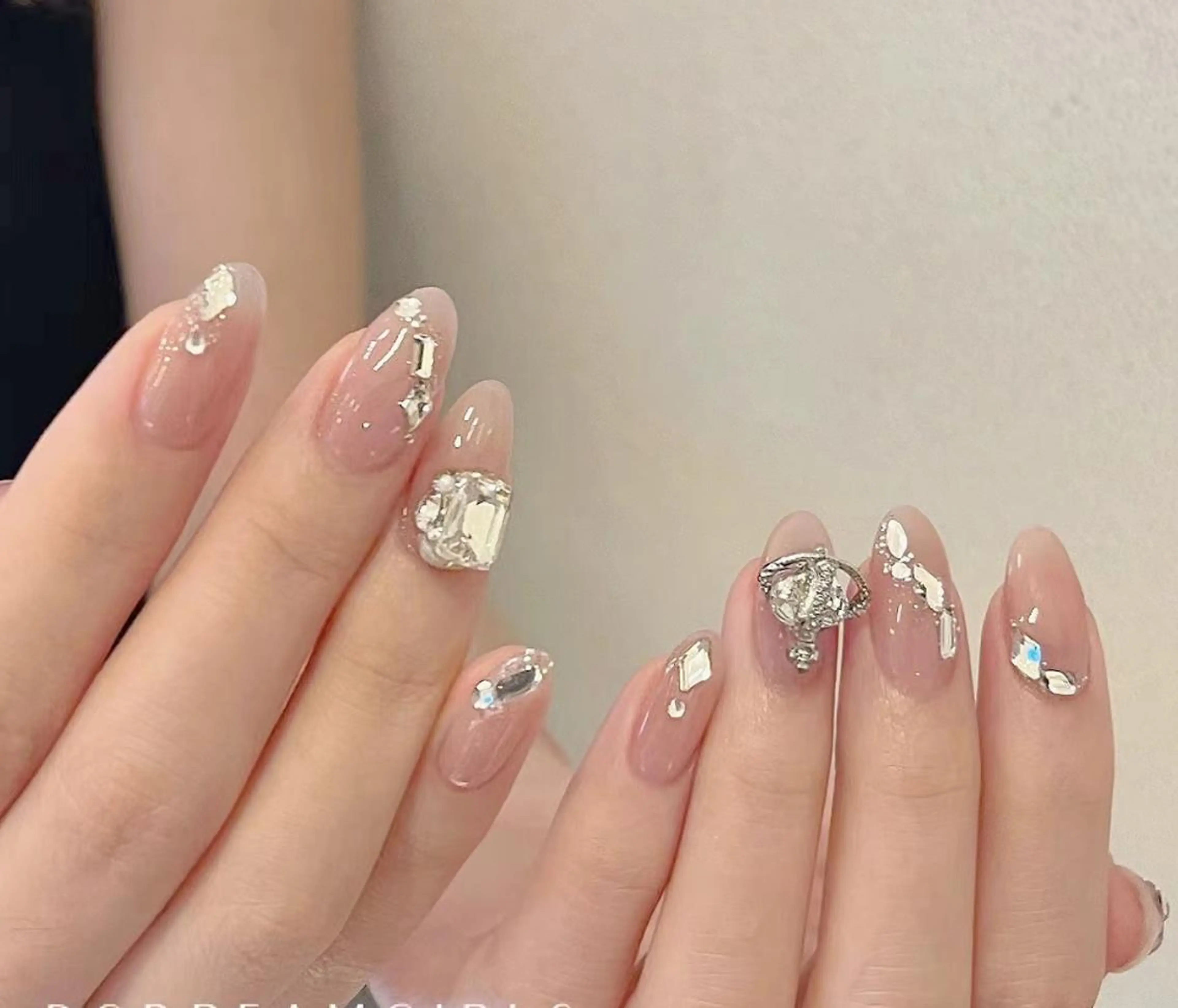 ネイル ハンドネイル ハンドケア 🍑 momo_nailのネイルデザイン