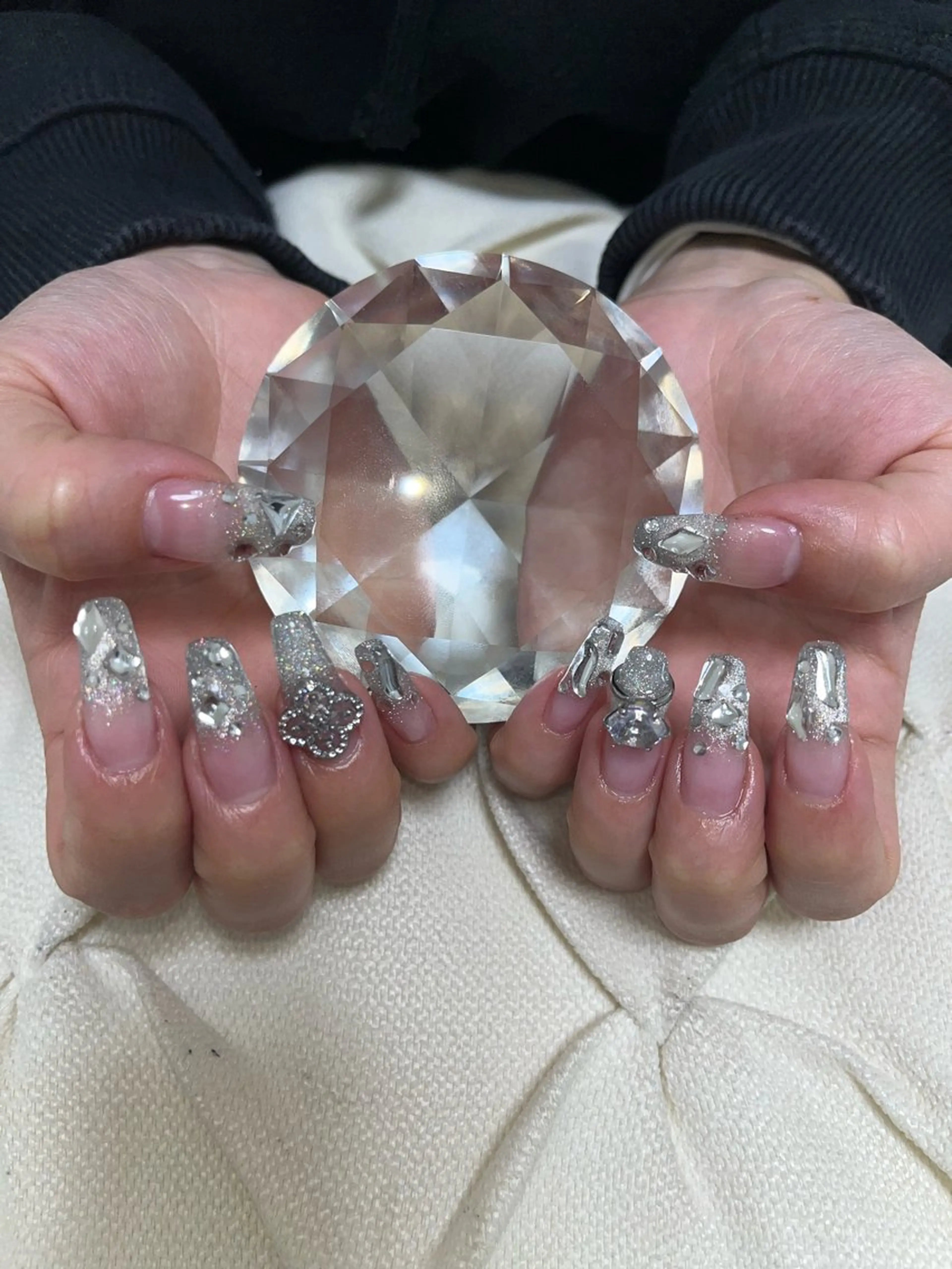 ネイル ハンドネイル nail.salon .Reversalのネイルデザイン