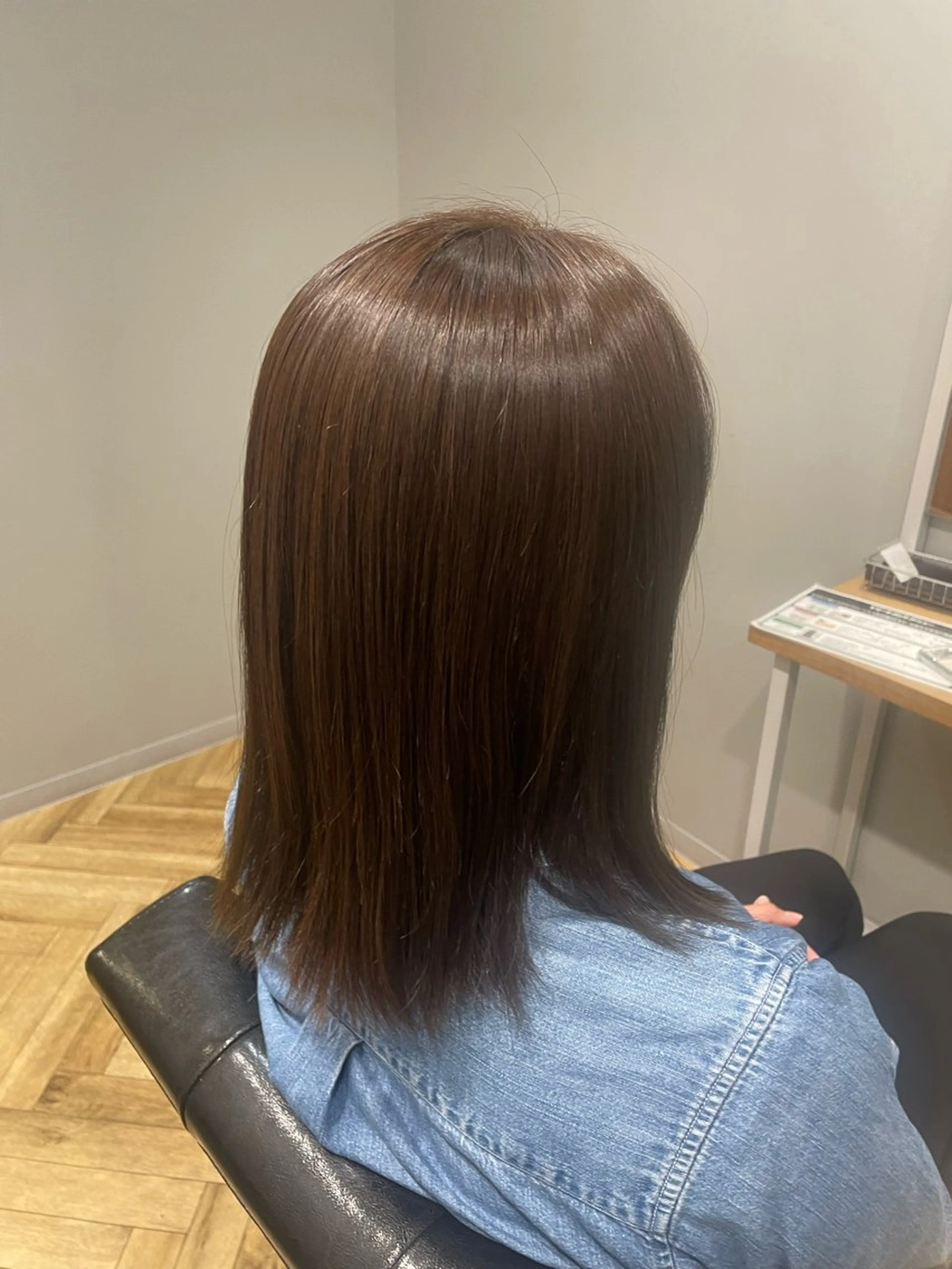 ミディアム 渋谷 夏稀のヘアスタイル