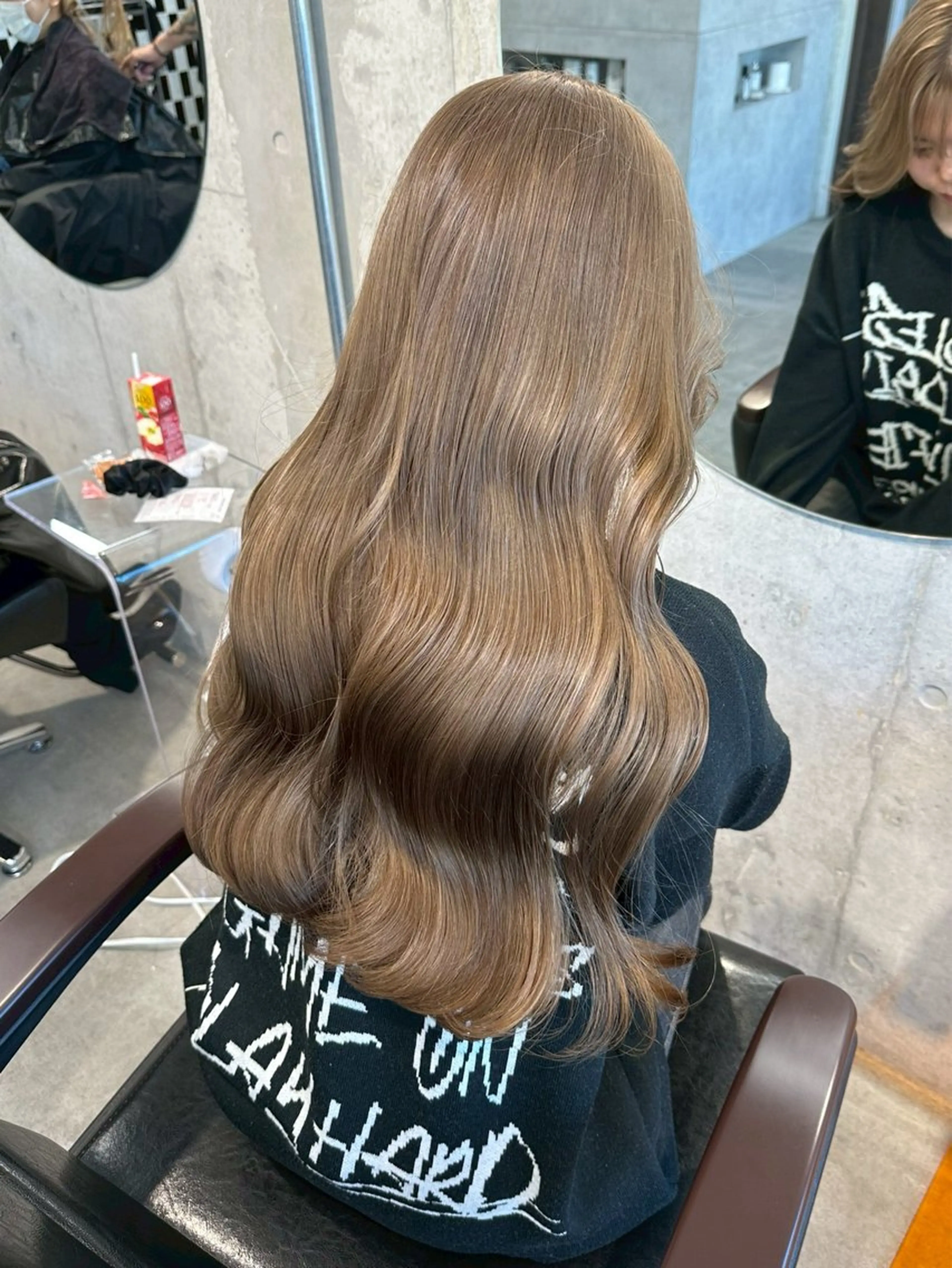 【ブリーチ無しで明るくしたい方！】無しダブルカラー＋艶トリートメント👒✨の写真