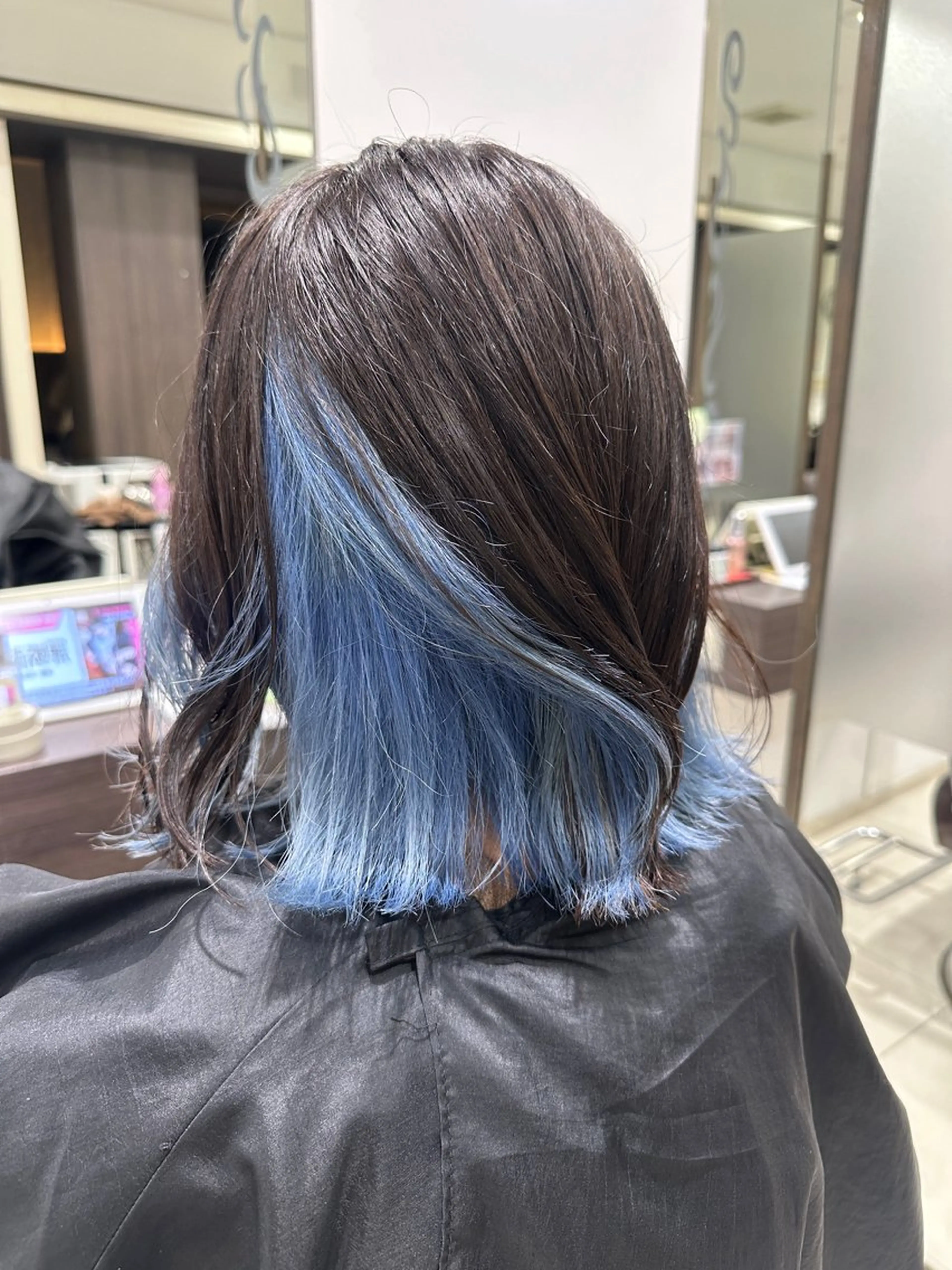 カラー アクアカラー ブルーカラー レイヤー 艶々カラーのヘアスタイル