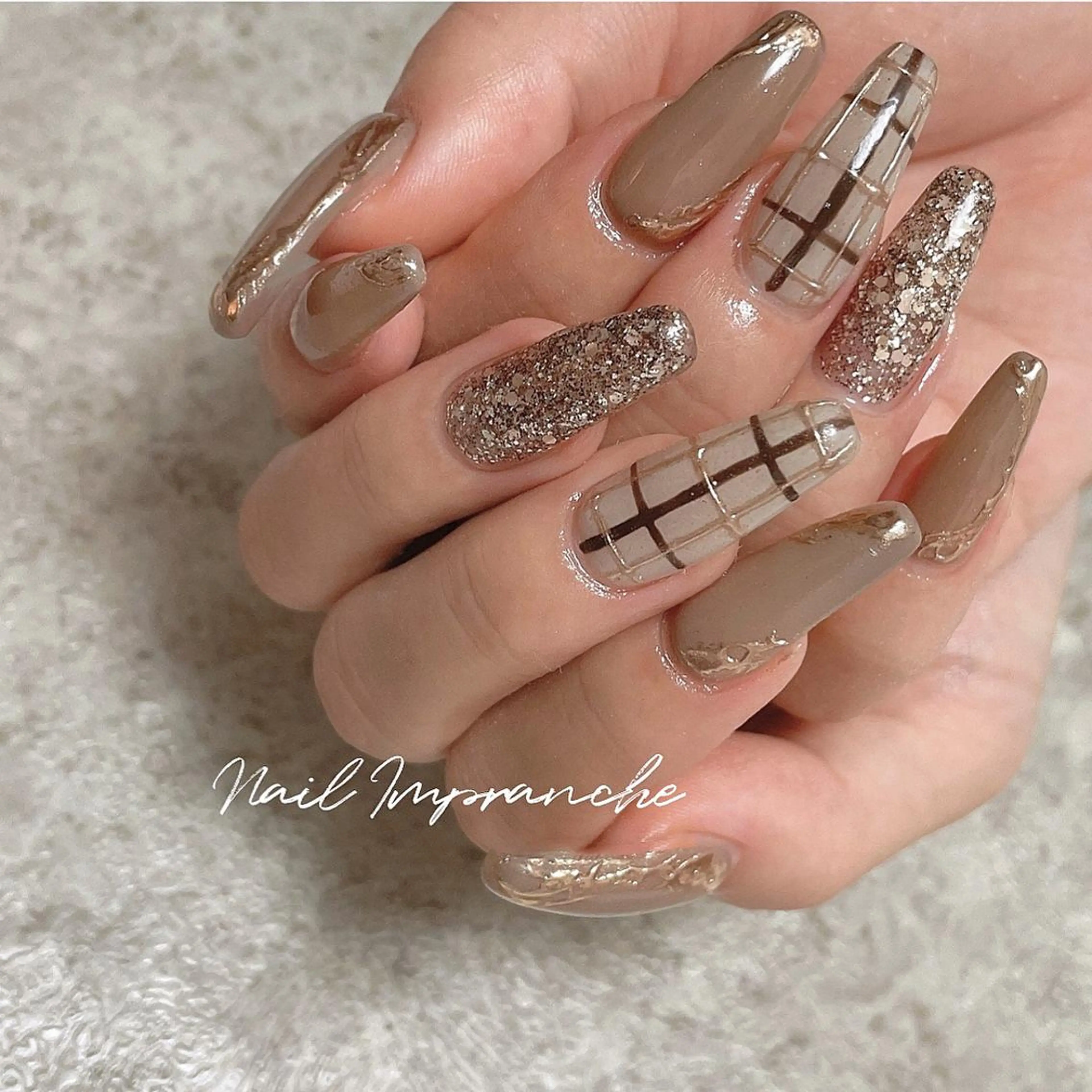 カラー ネイル マツエク・マツパ ミラーネイル ハンドネイル 松井 亜由美のネイルデザイン