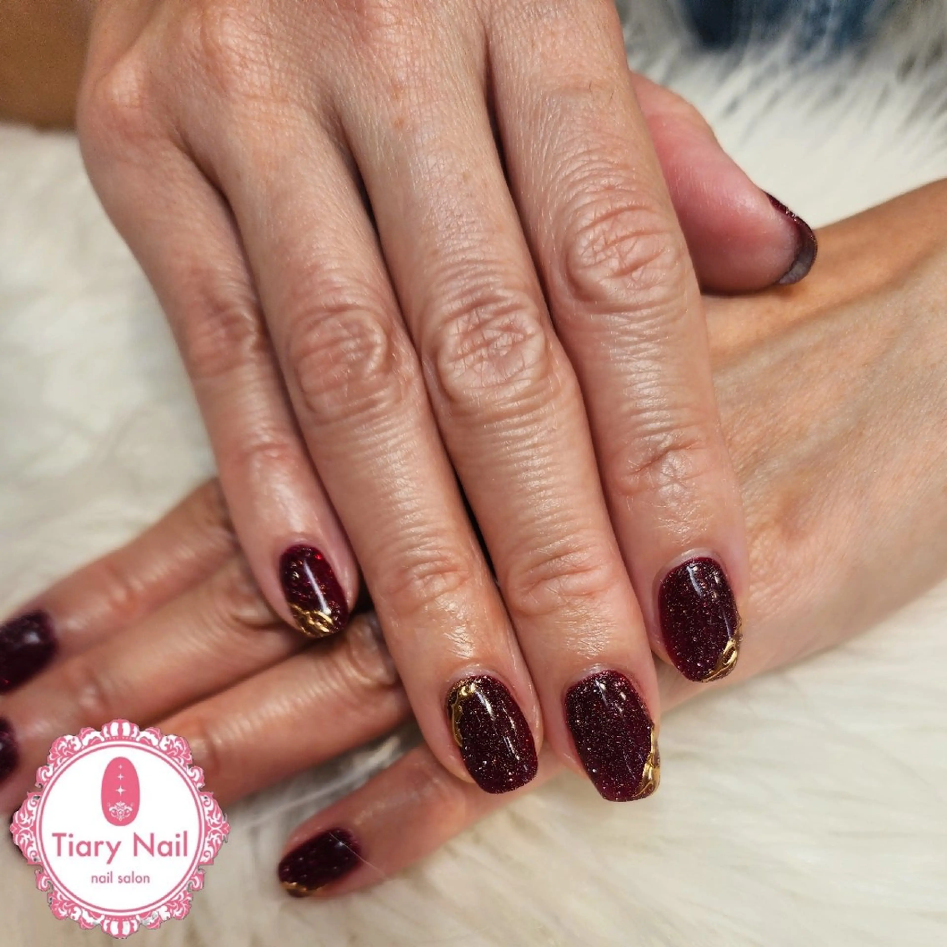 ネイル 💙🤍Tiary M🤍💙のネイルデザイン