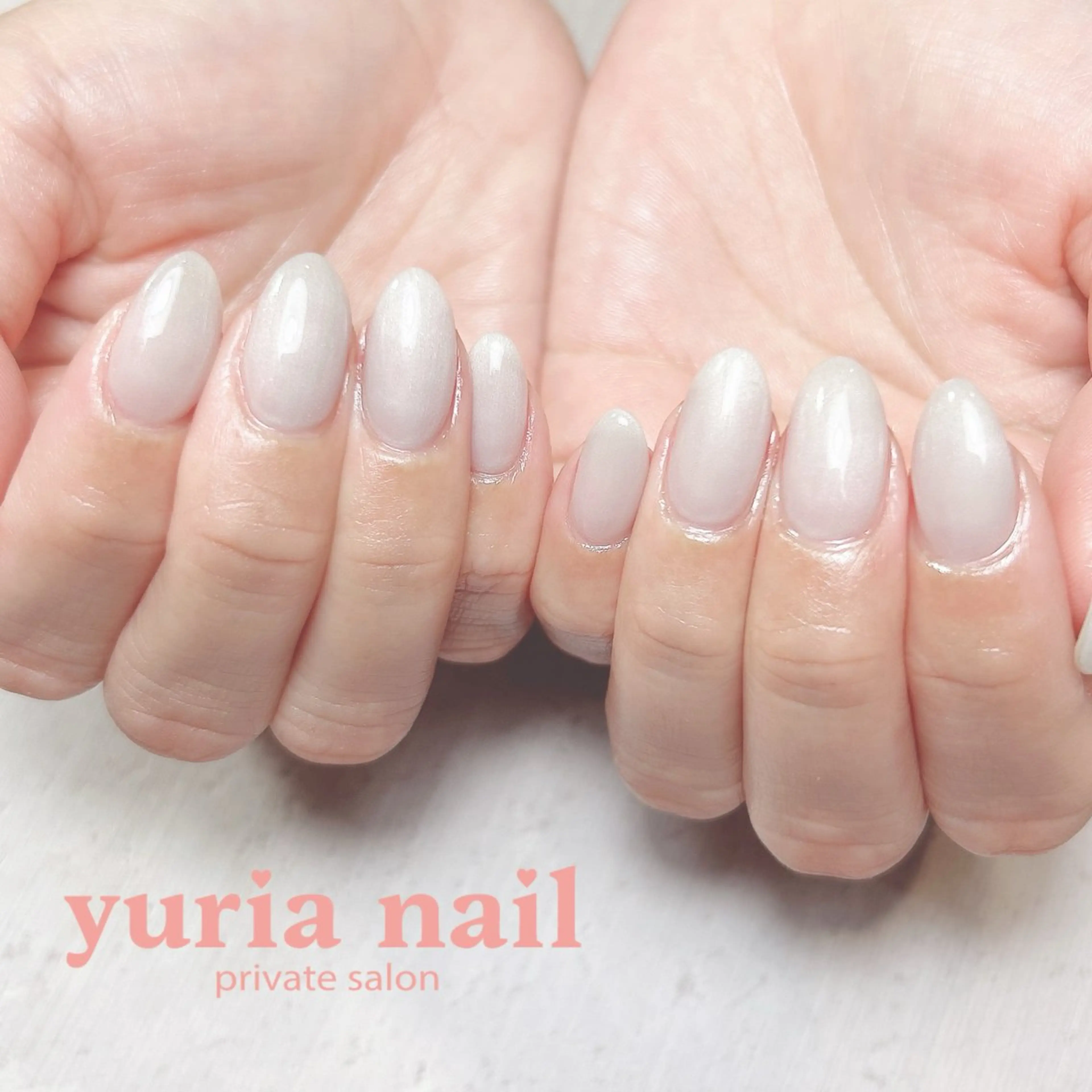 ネイル アートネイル ジェルネイル マグネットネイル ホワイト ハンドネイル 小林 ゆりあのネイルデザイン