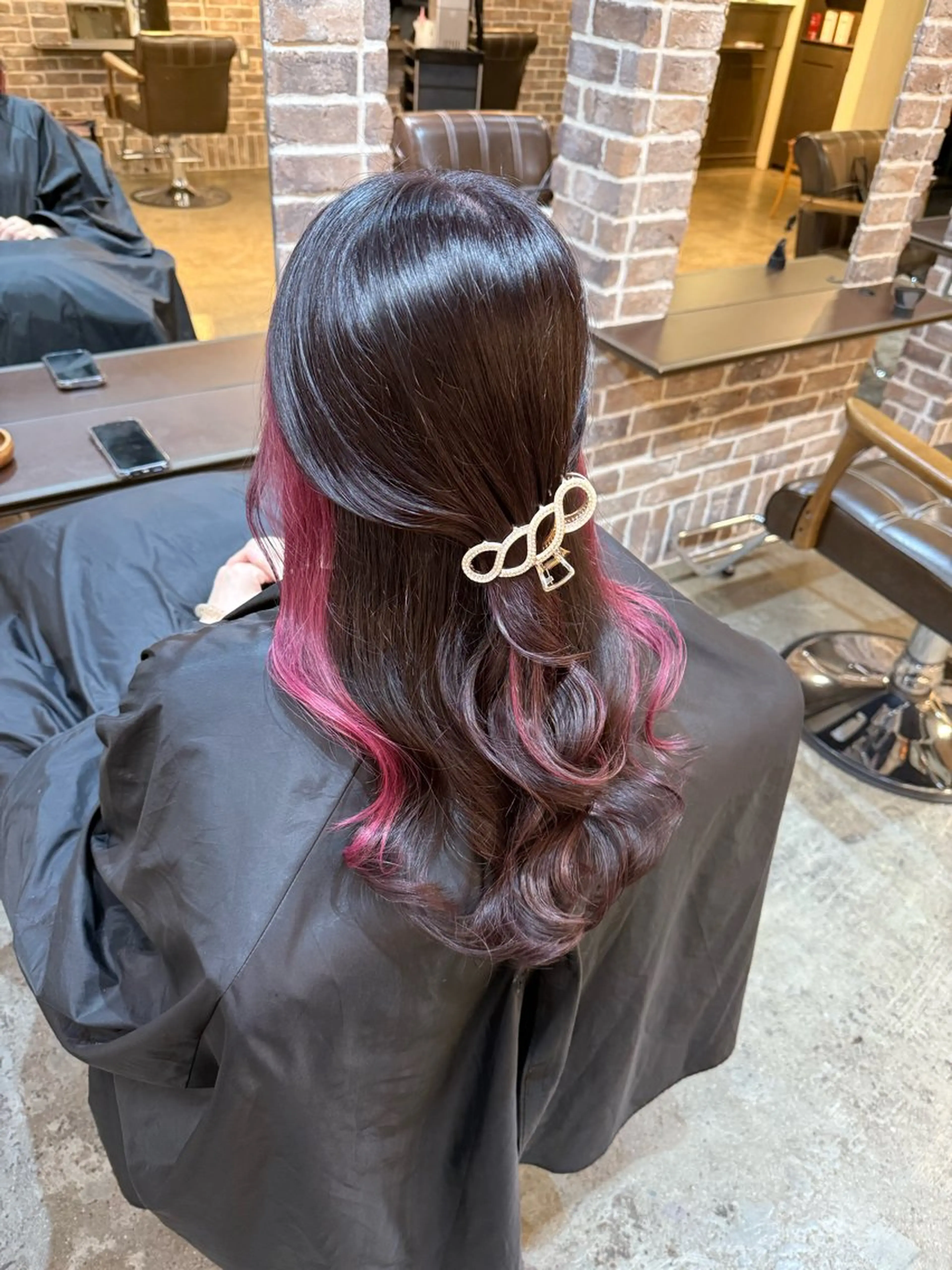 ロング カラー ブリーチ インナーカラー ピンクカラー カット ヘアカラー トリートメント 艶カラー/インナー /グラデ/大西小百合のヘアスタイル