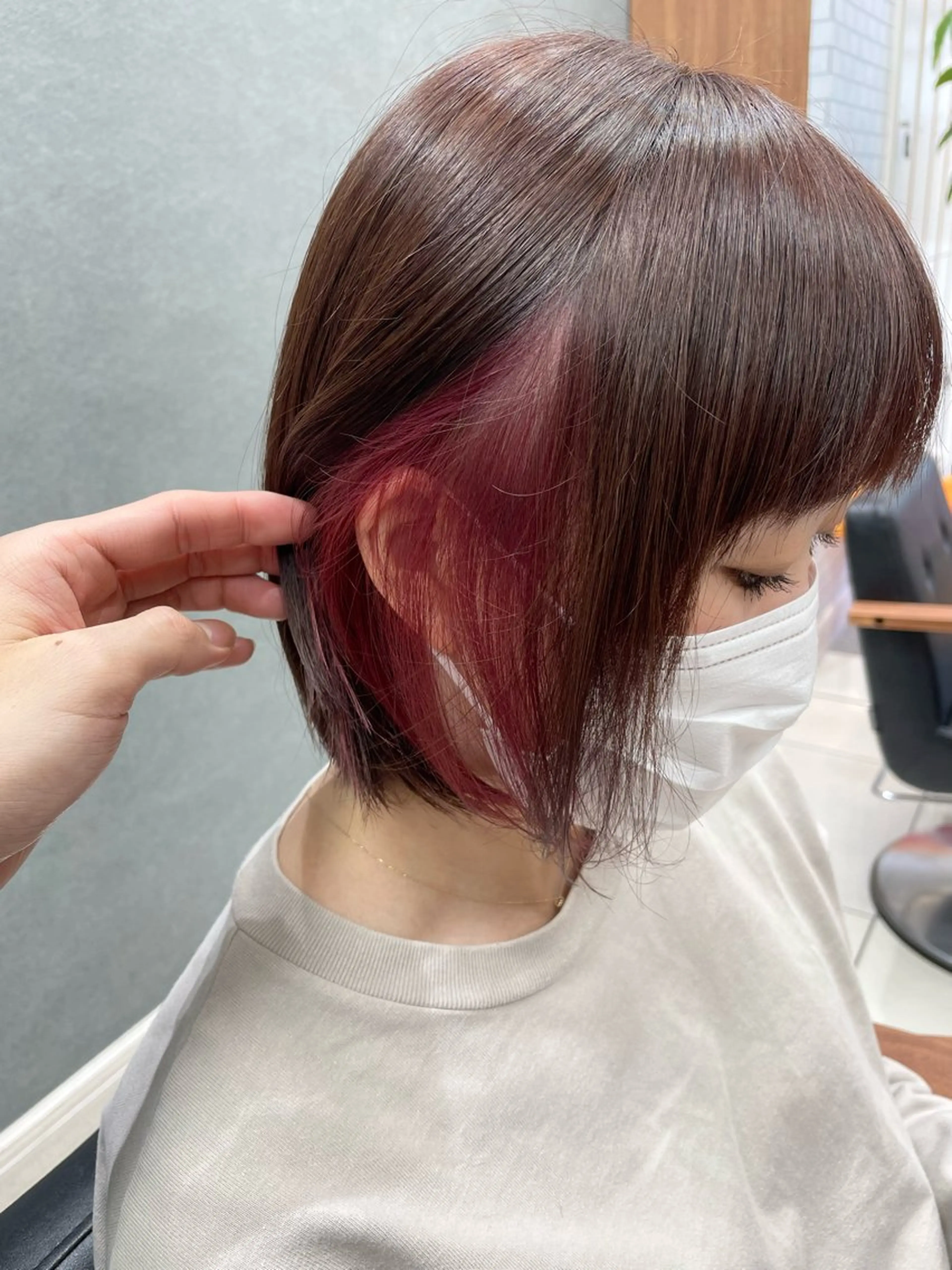 ショート カラー ブリーチ イヤリングカラー ピンクカラー メンズブリーチカラー /NAOのヘアスタイル