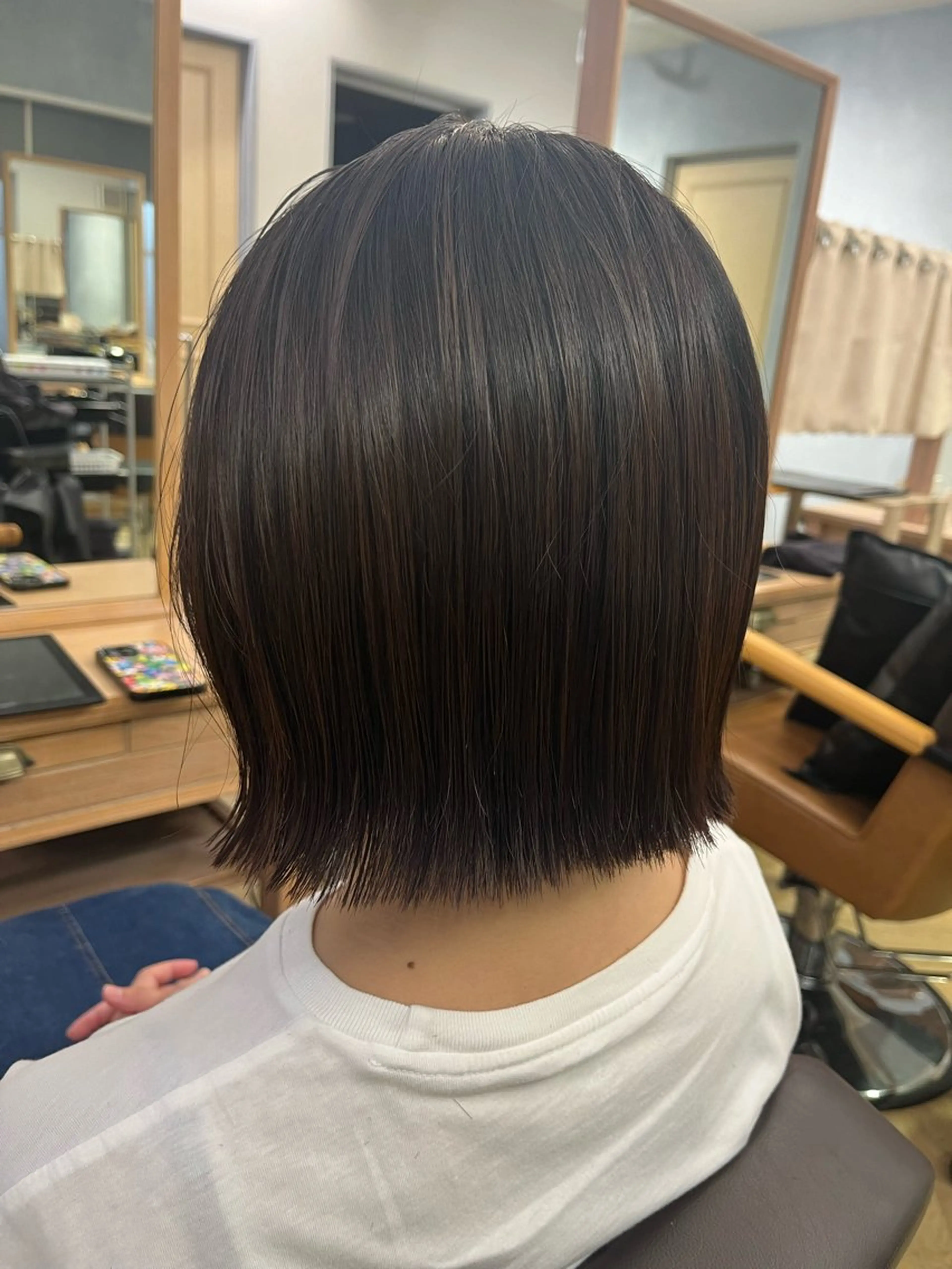 ショート 切りっぱなしボブ ボブ 外ハネヘア 松村 あづみのヘアスタイル