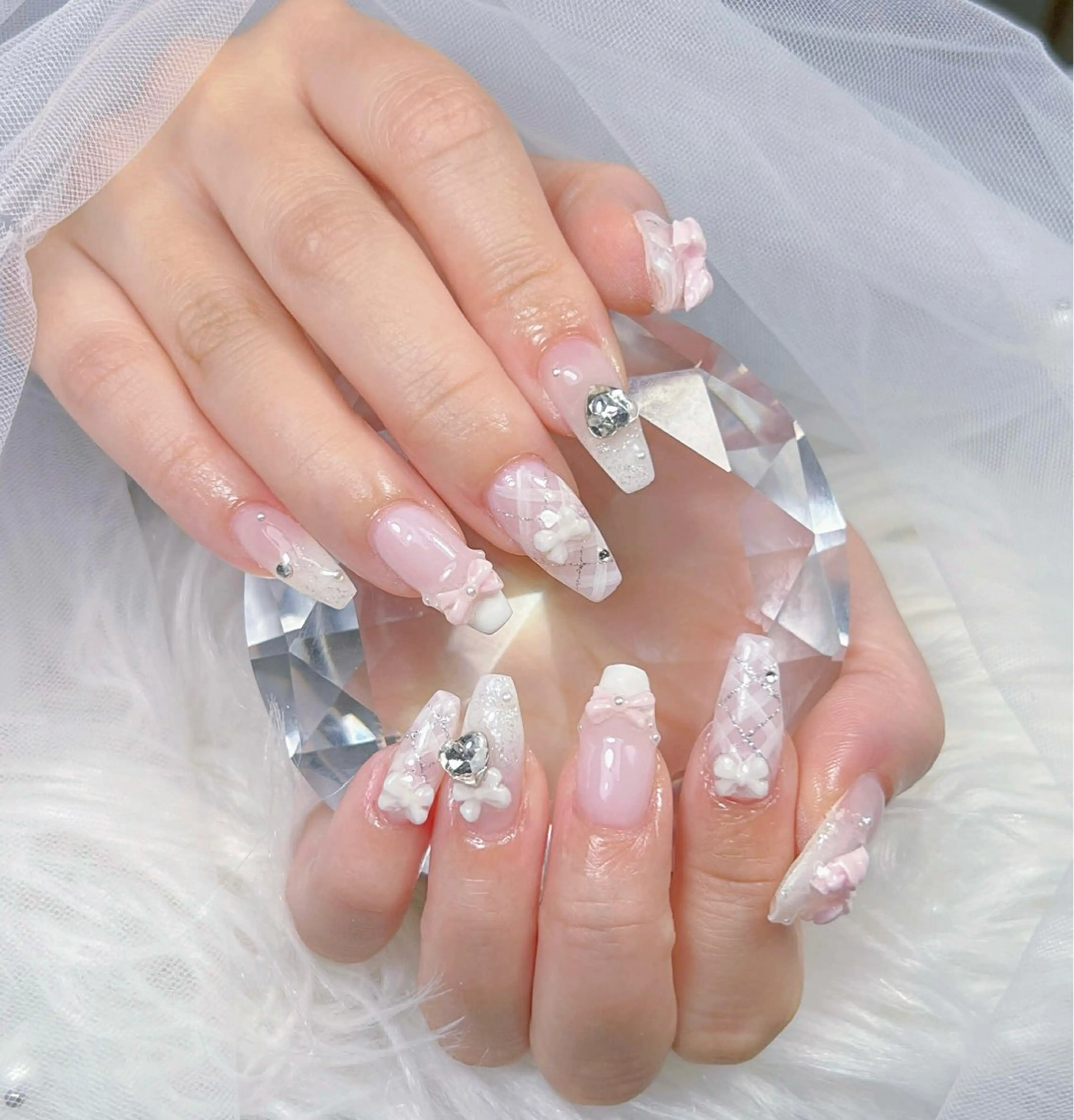 ネイル アートネイル オーロラネイル チークネイル 長さ出し フットネイル Miya _nailのネイルデザイン