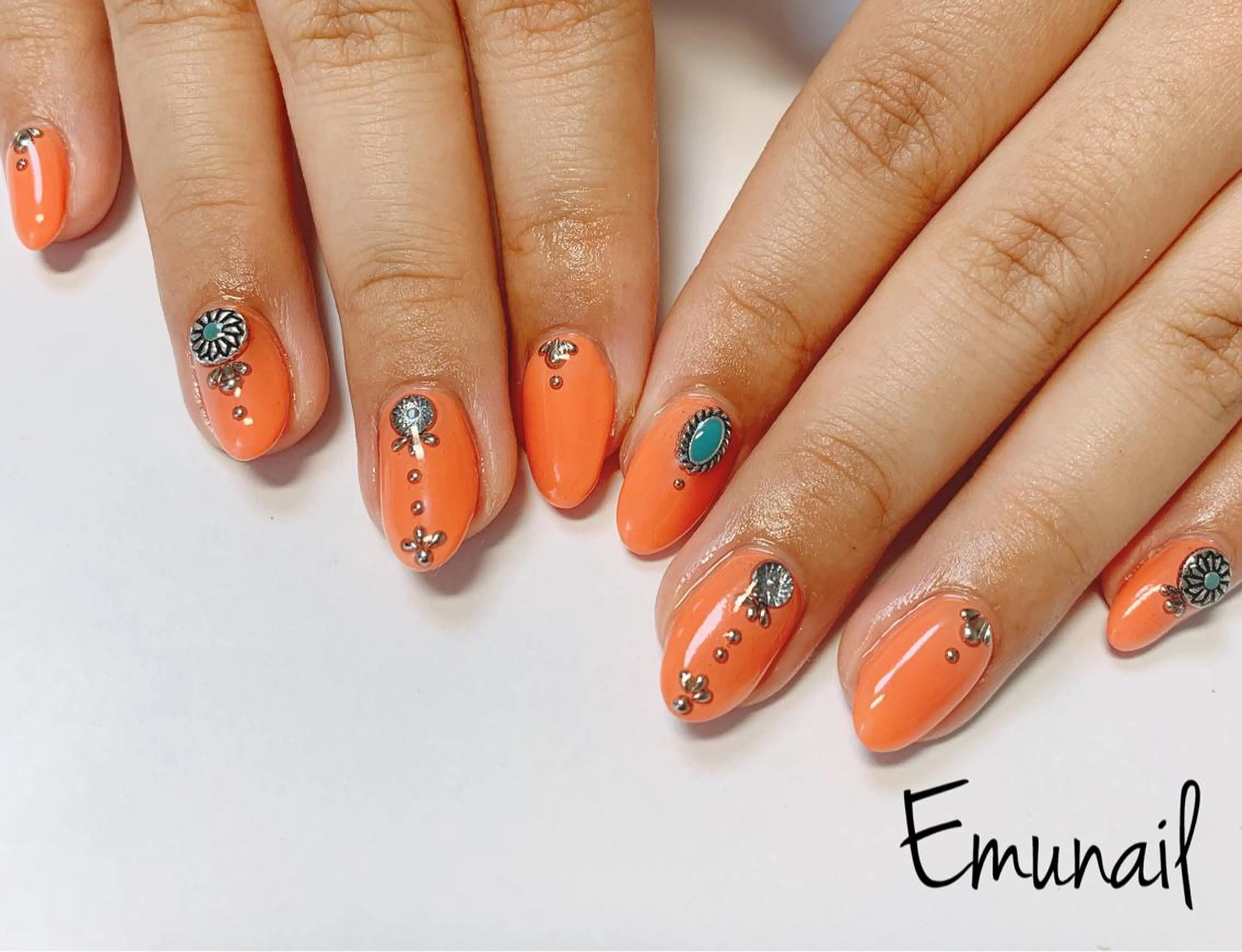 ネイル ハンドネイル Emu Nailのネイルデザイン
