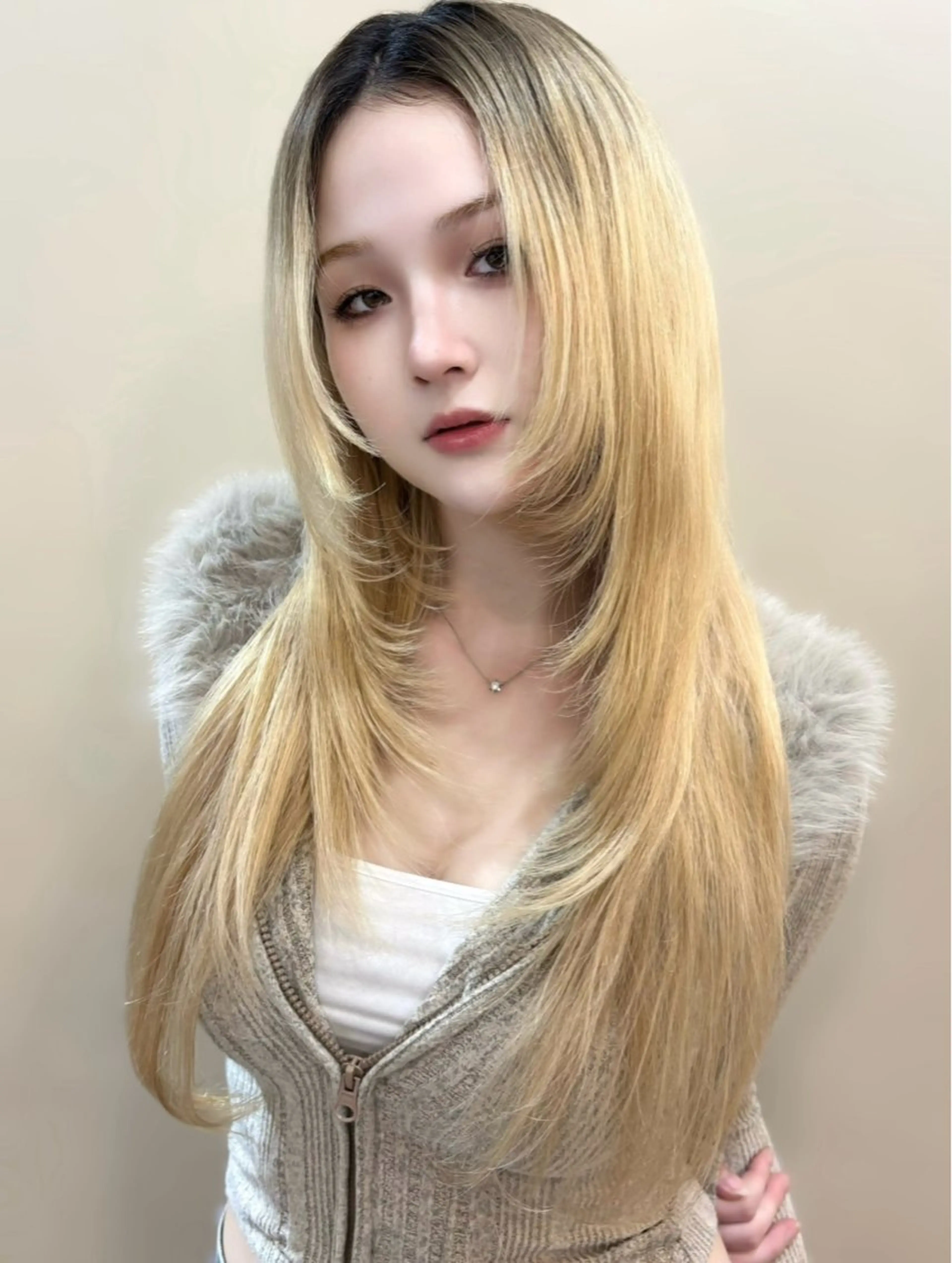 ロング ヘアカラー トリートメント 優李 ゆうりのヘアスタイル