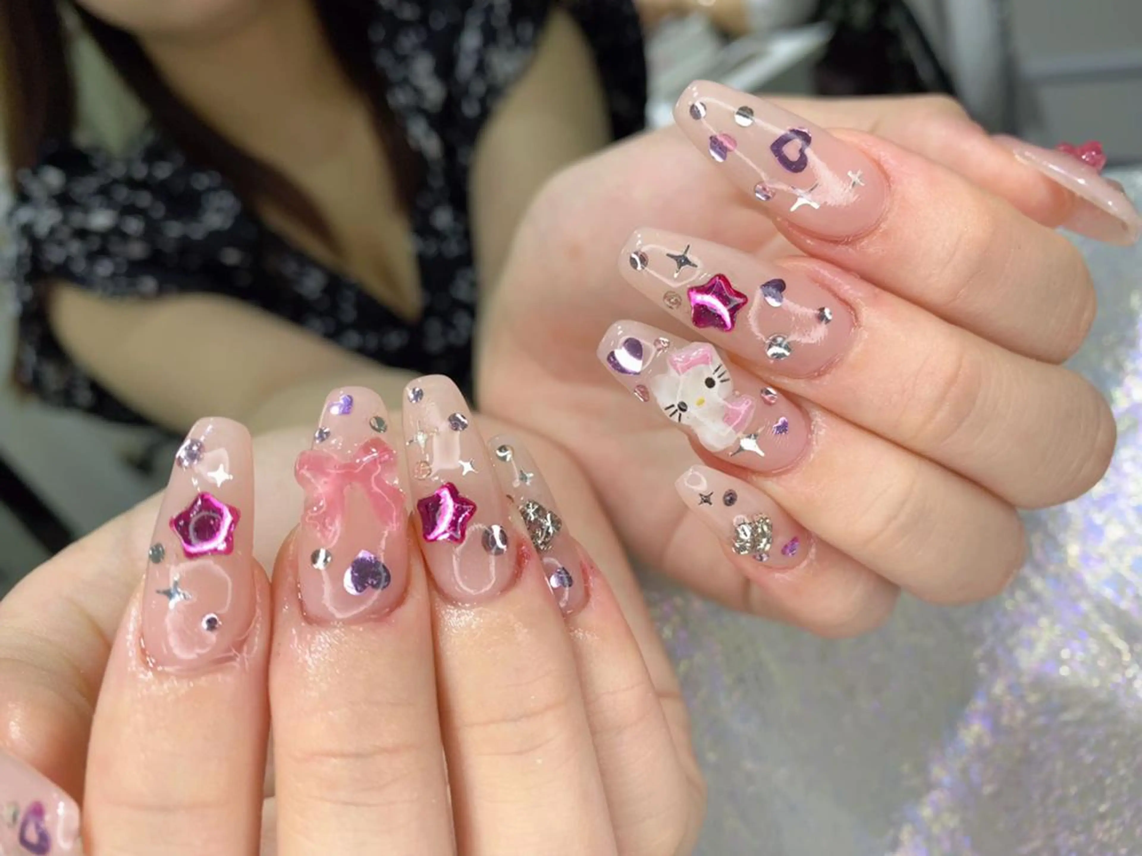 ネイル アートネイル 長さ出し ネイルチップ Queens マオのネイルデザイン