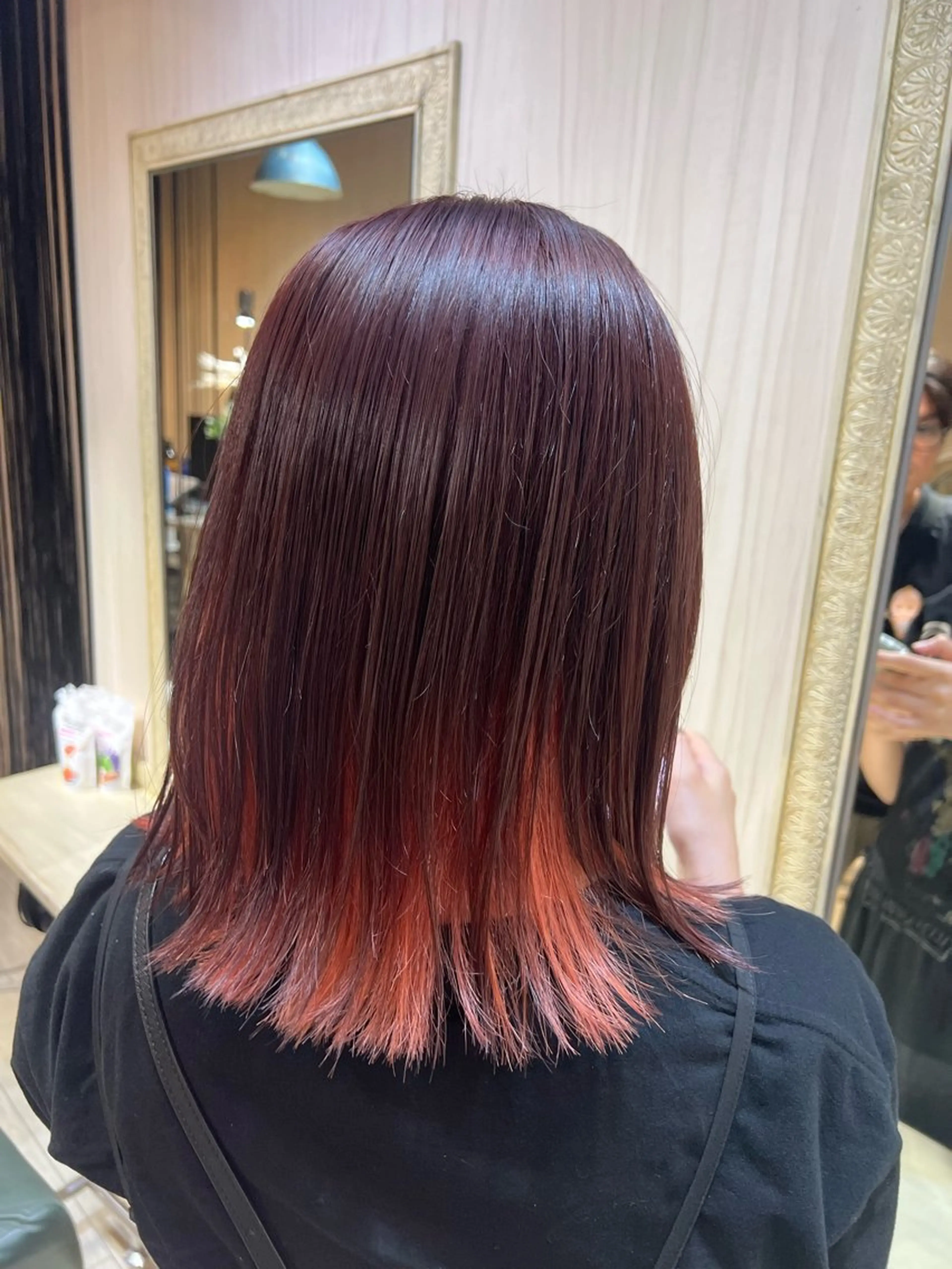 セミロング カラー たけかわ みずきのヘアスタイル