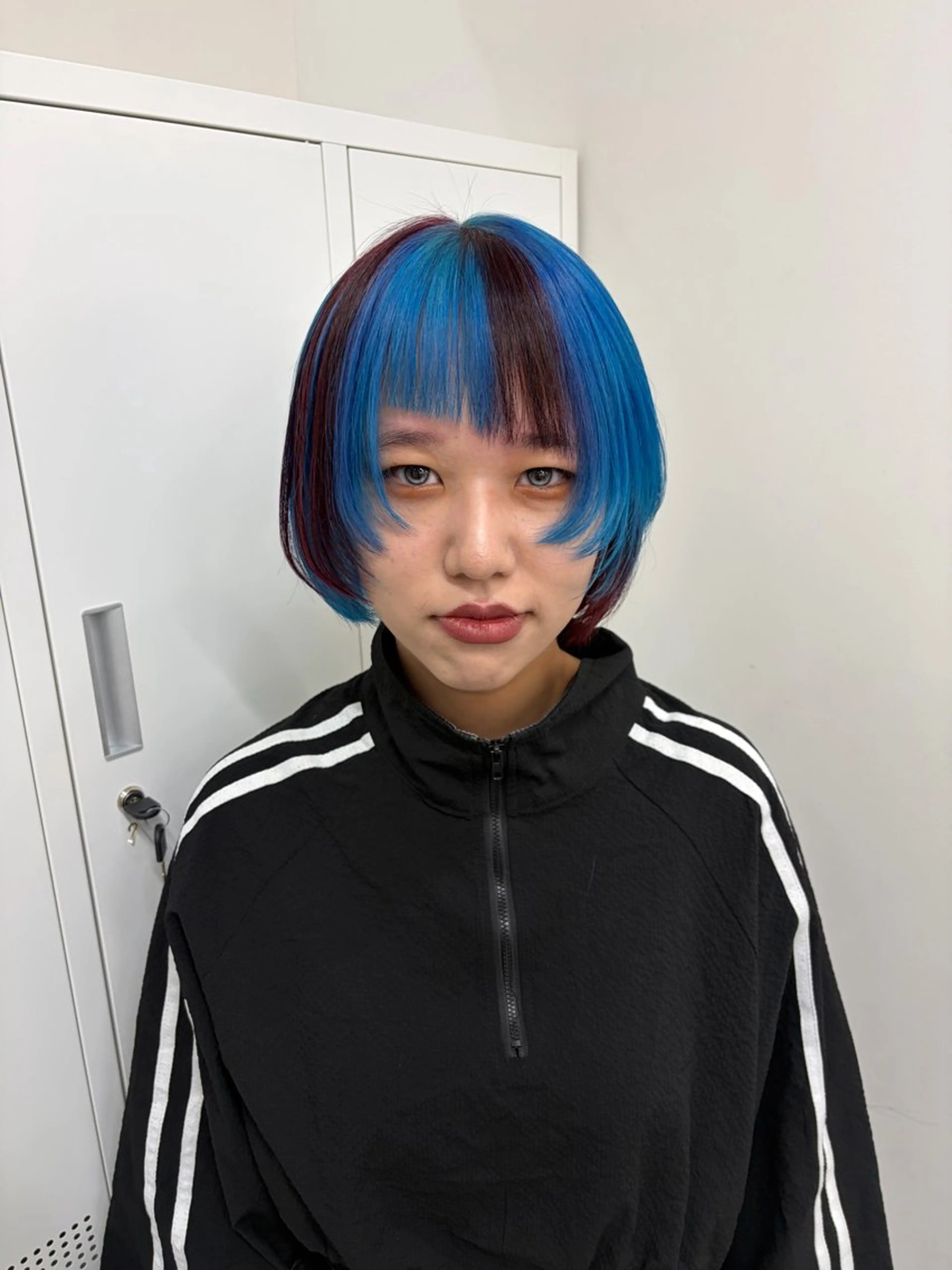 ショート カラー ヘアアレンジ カット ヘアカラー トリートメント ヘアセット 🩶【推しハイトーン 】yuzu🩶のヘアスタイル