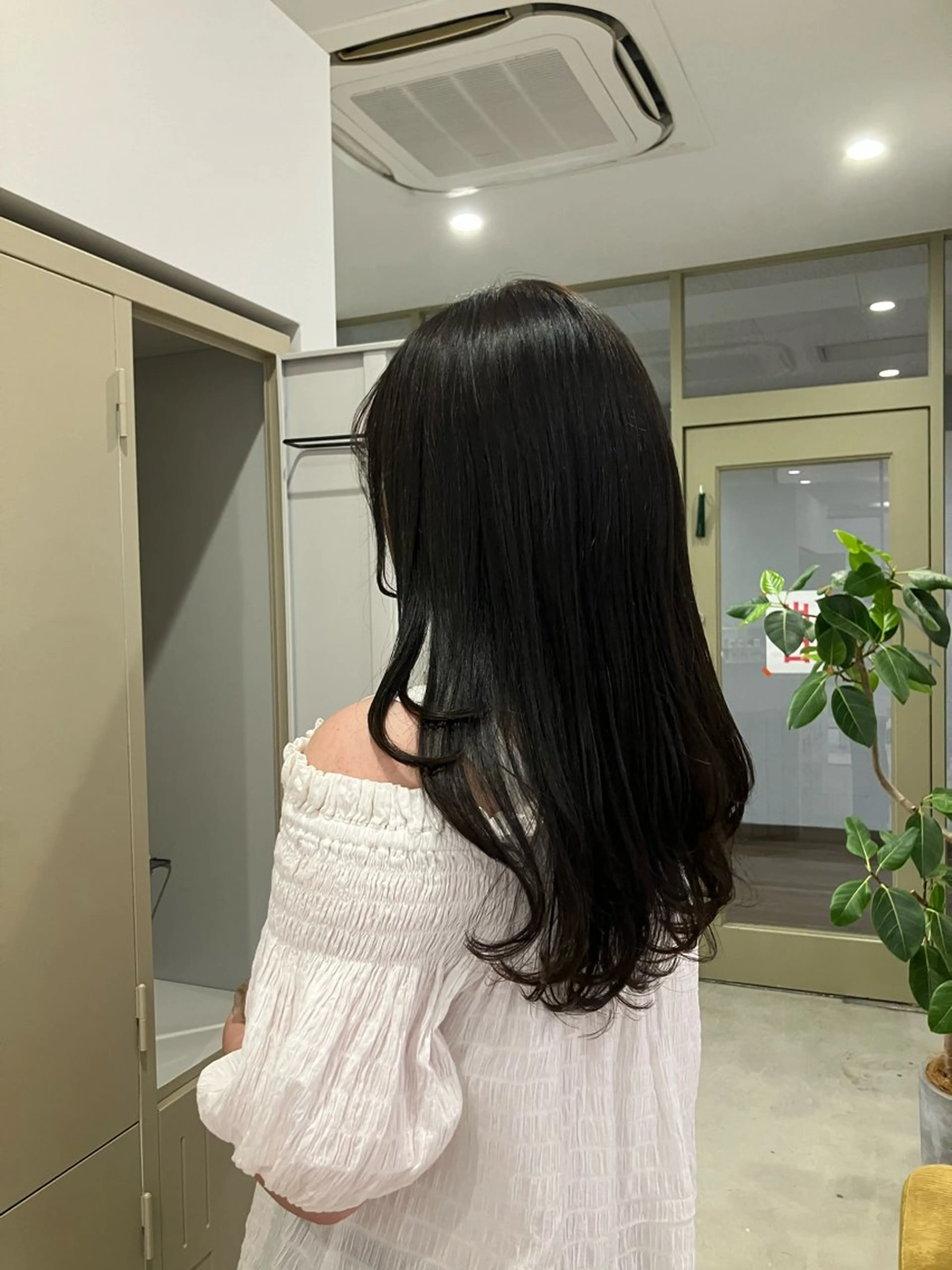 ロング 平松 里穗のヘアスタイル