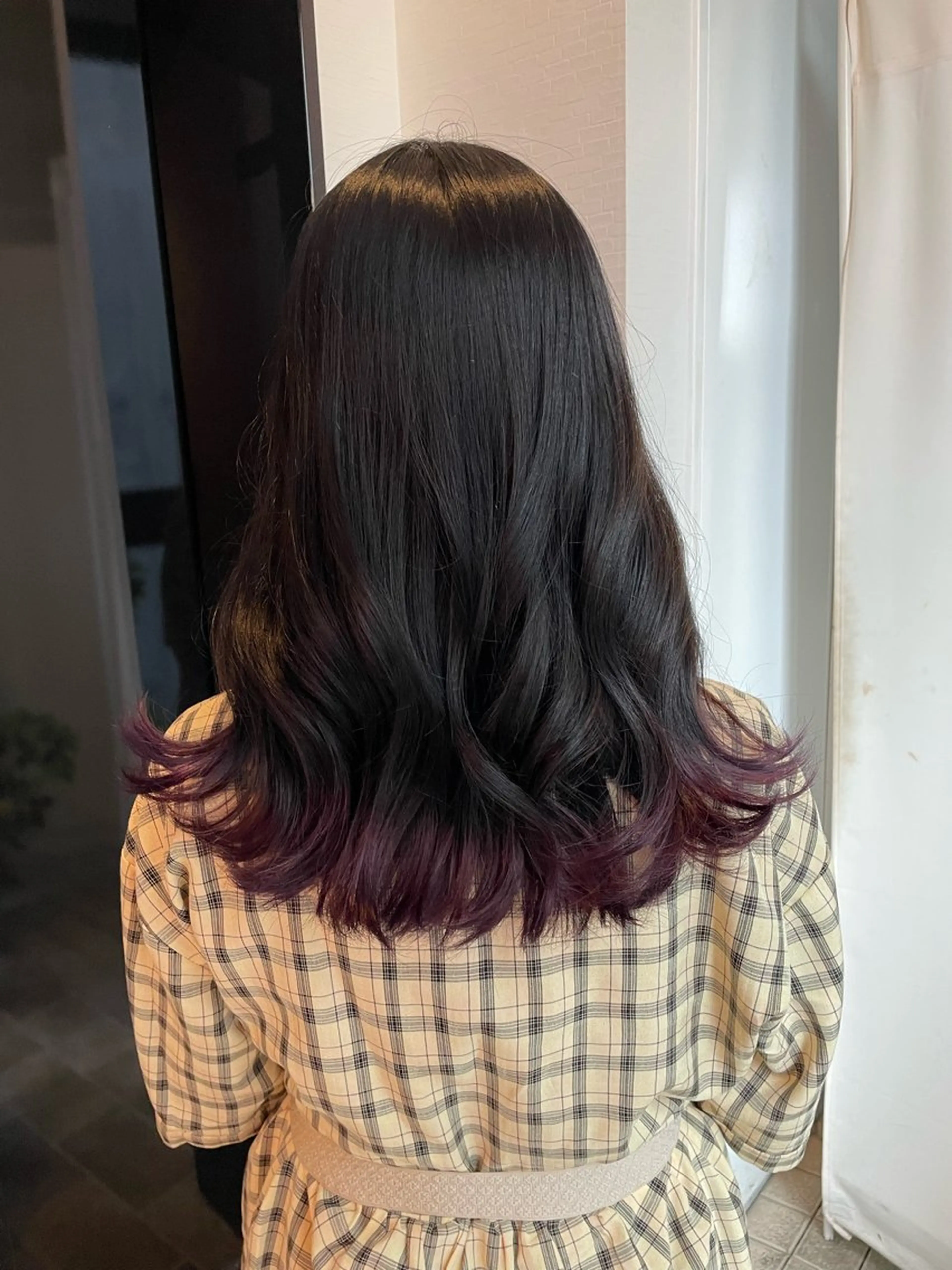 ロング カラー パープルカラー ヘアカラー YUI/ ブリーチカラー🌷のヘアスタイル