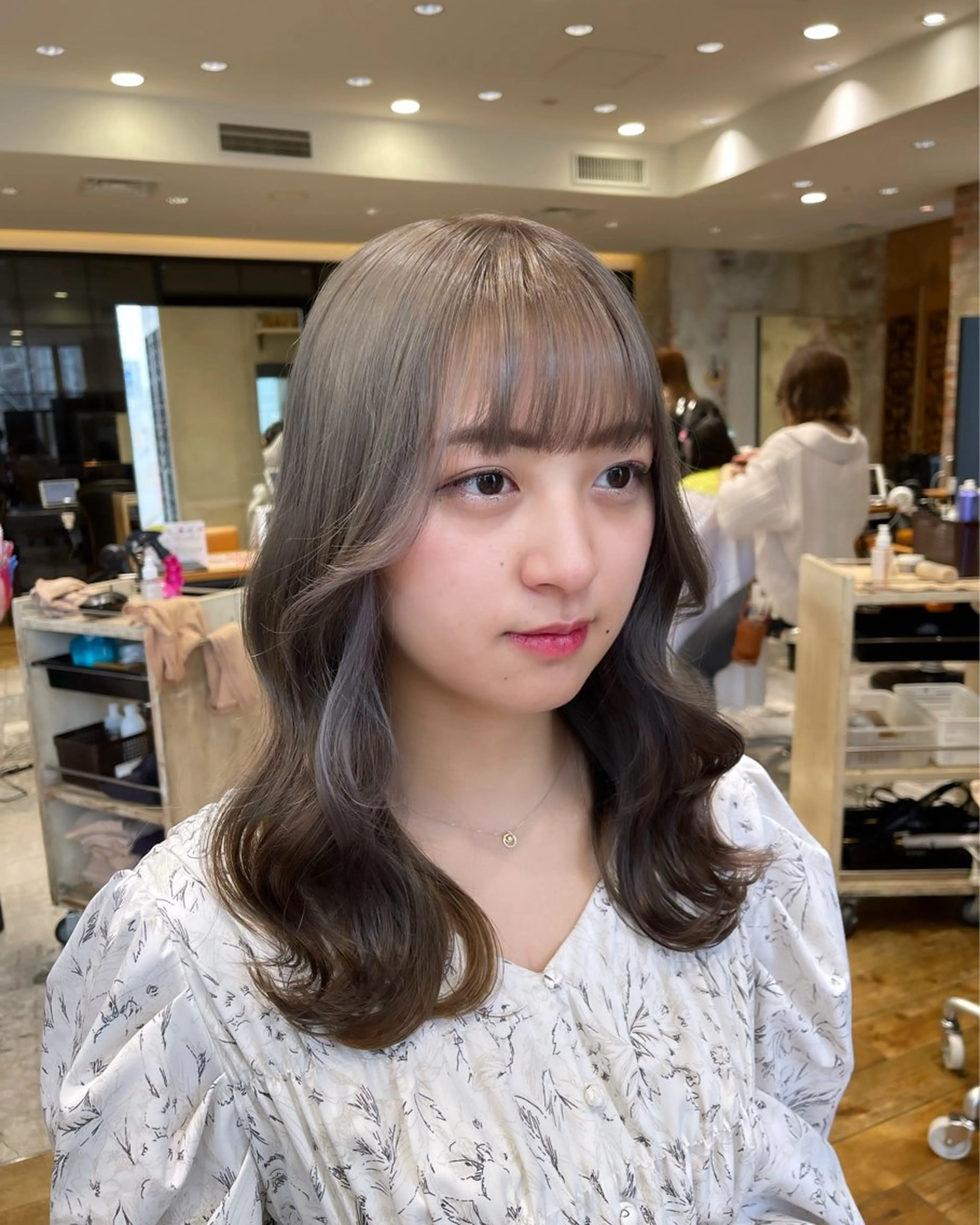 セミロング レイヤー/韓国ヘア 💎石戸谷のヘアスタイル