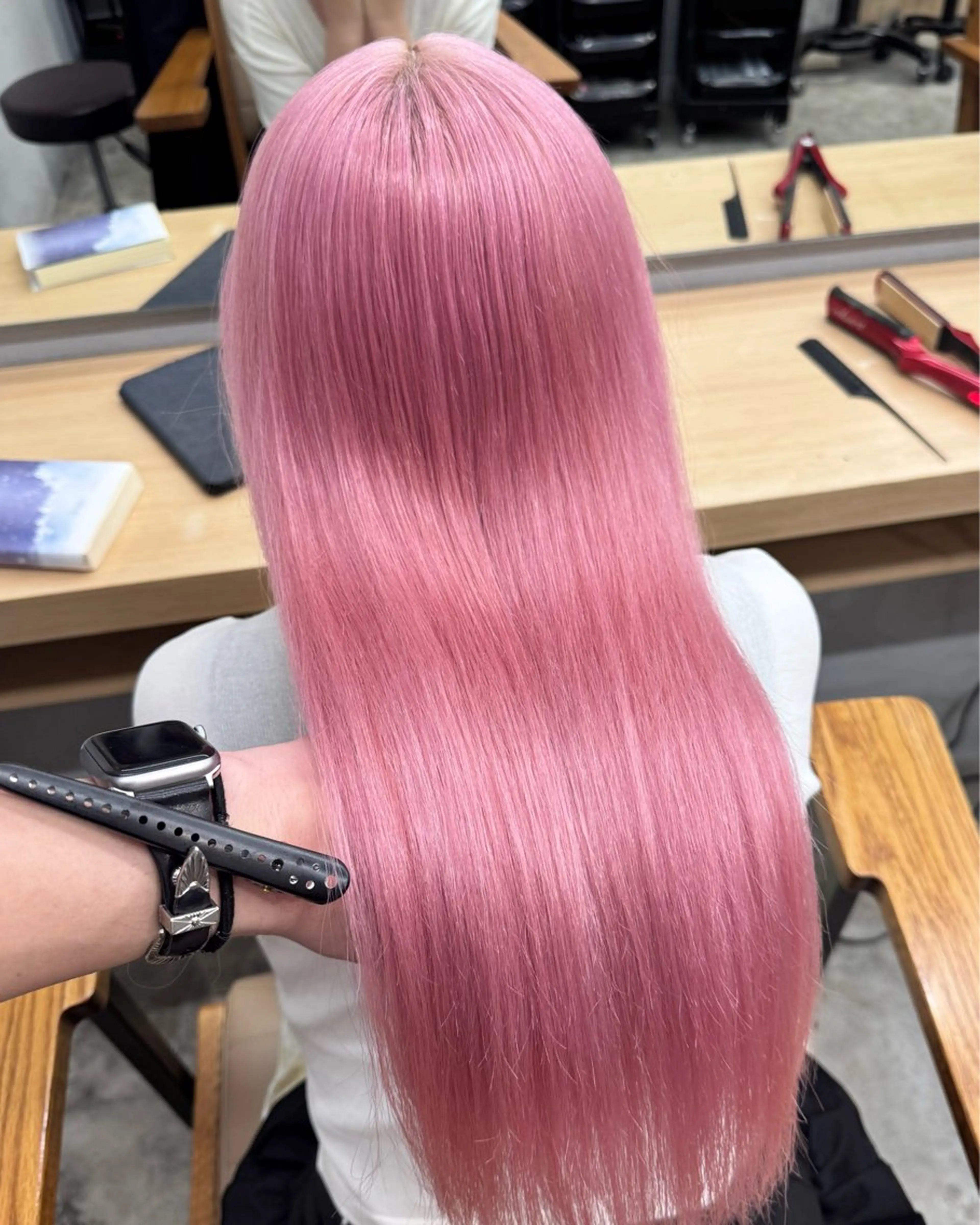 ロング カラー バレイヤージュ ブリーチ ダブルカラー ハイライトカラー ピンクカラー Libero 柏/ のぐち  ゆうきのヘアスタイル