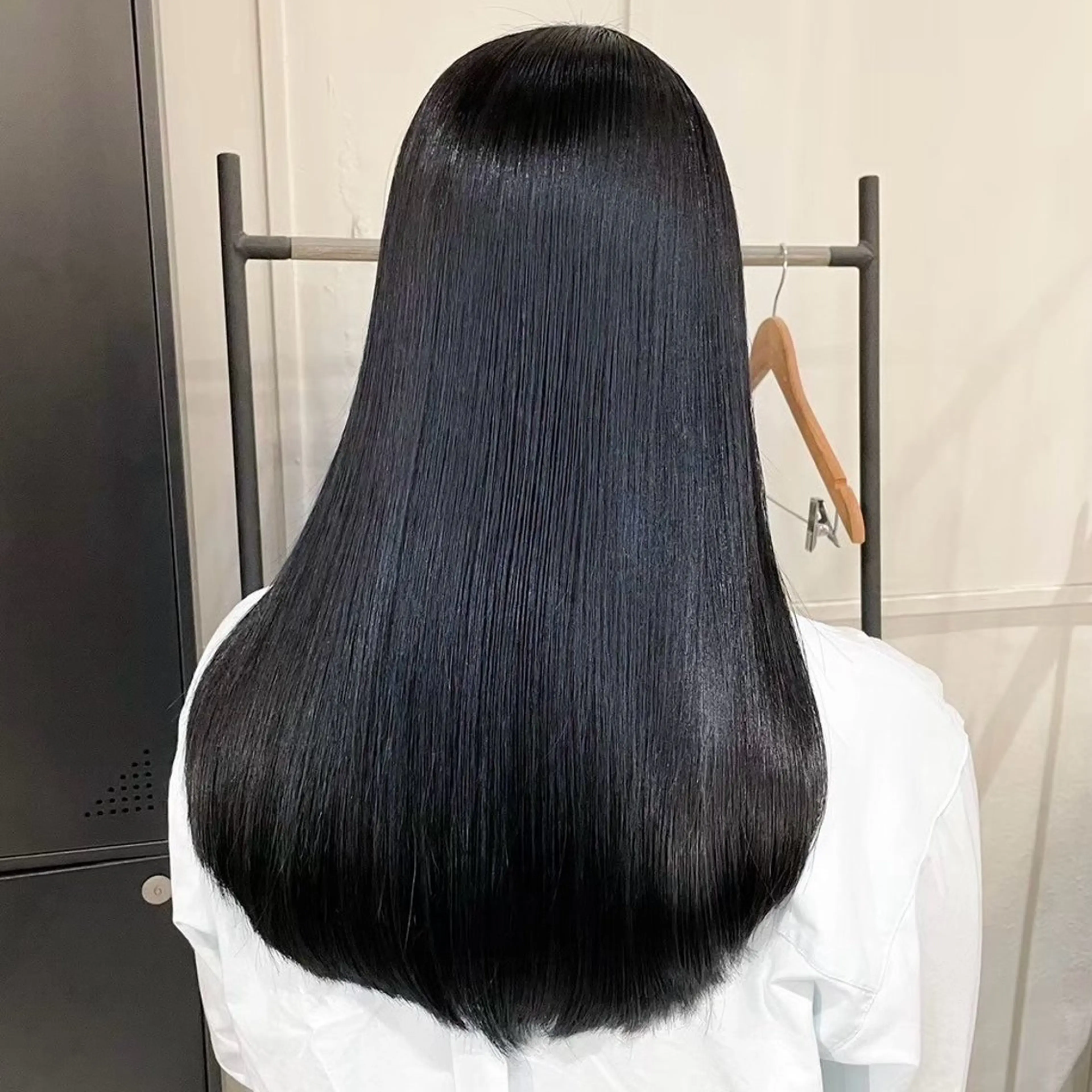 似合わせカット & 最高級アルカリ縮毛矯正 & プラチナヴェール2stepトリートメントの写真