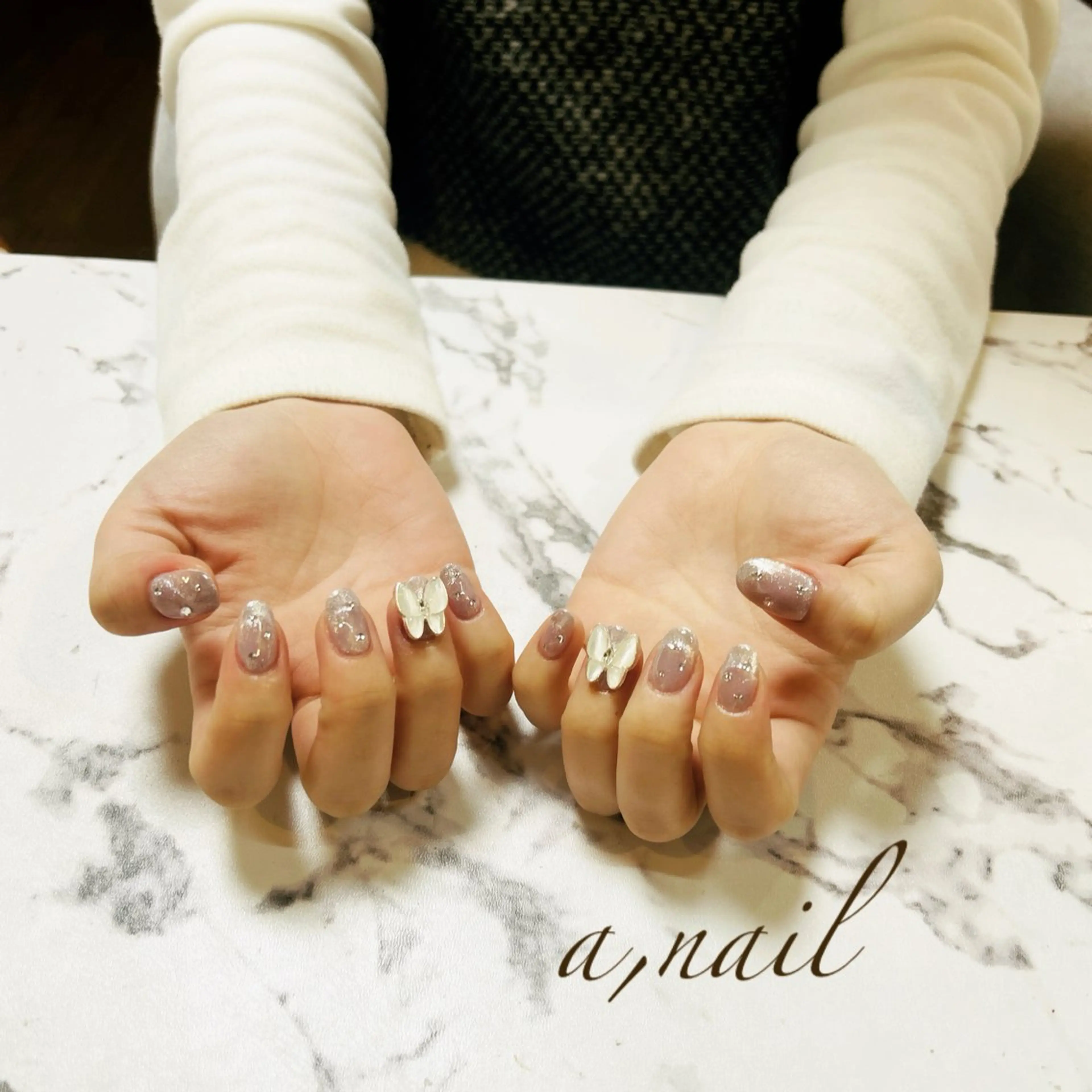 ネイル フレンチネイル キラキラネイル マグネットネイル マグネットフレンチ シンプルネイル ハンドネイル ネイルサロン エーネイルのネイルデザイン