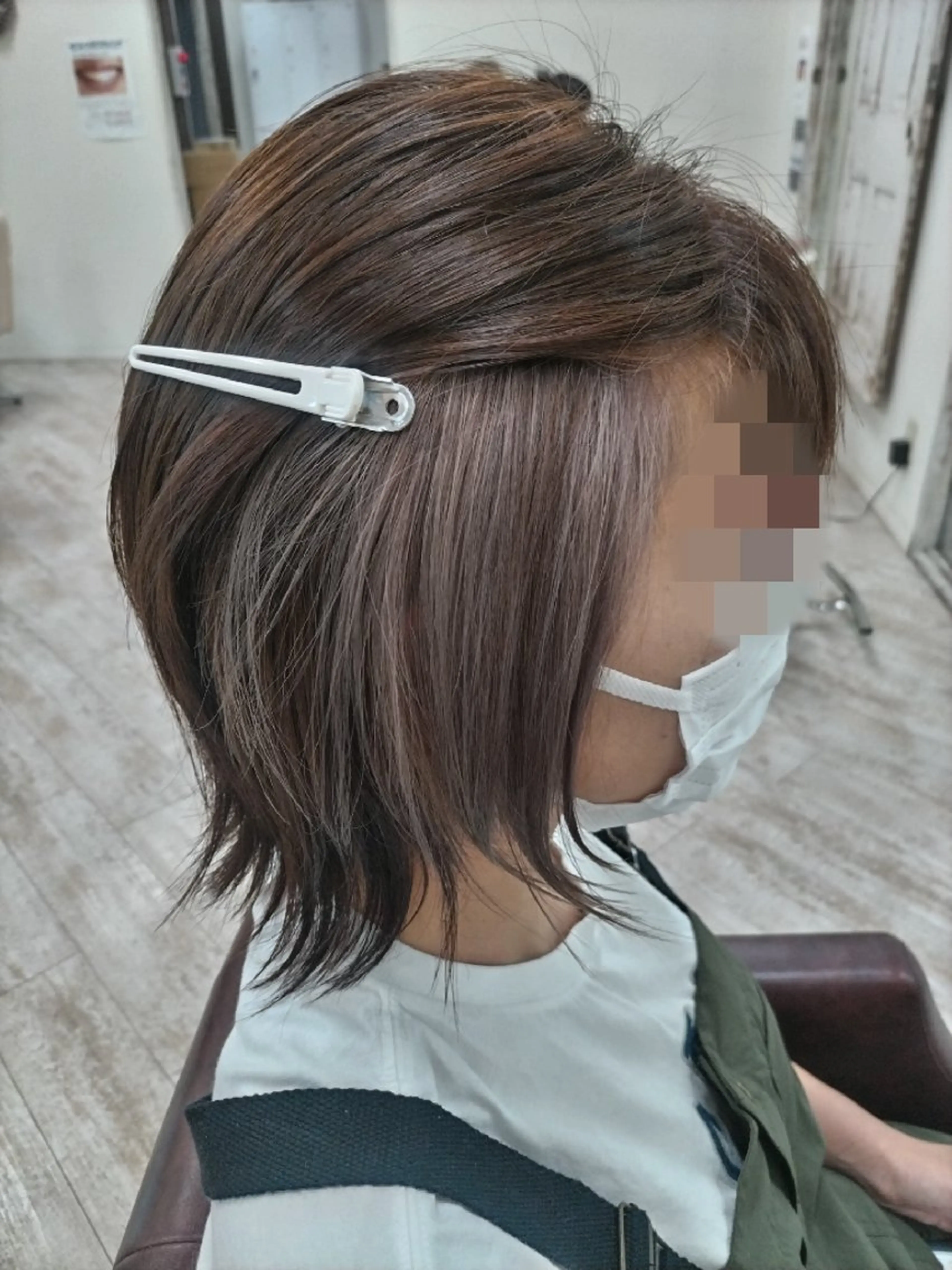 ミディアム カラー ベージュカラー インナーカラー ミルクティーベージュ 磯崎 美幸のヘアスタイル