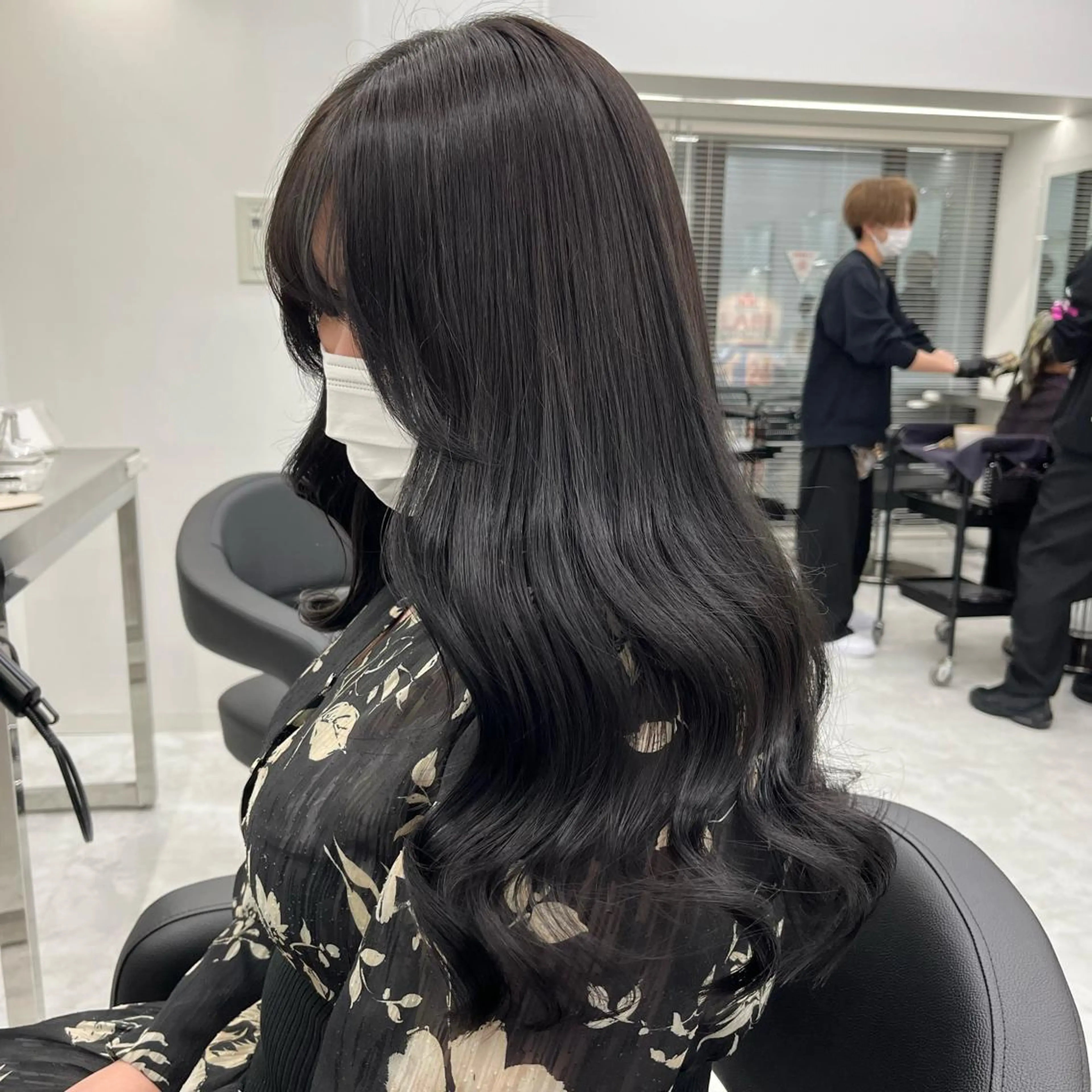 ロング ヘアカラー トリートメント 💗韓国暖色ヘア NO.1💗🪽のヘアスタイル