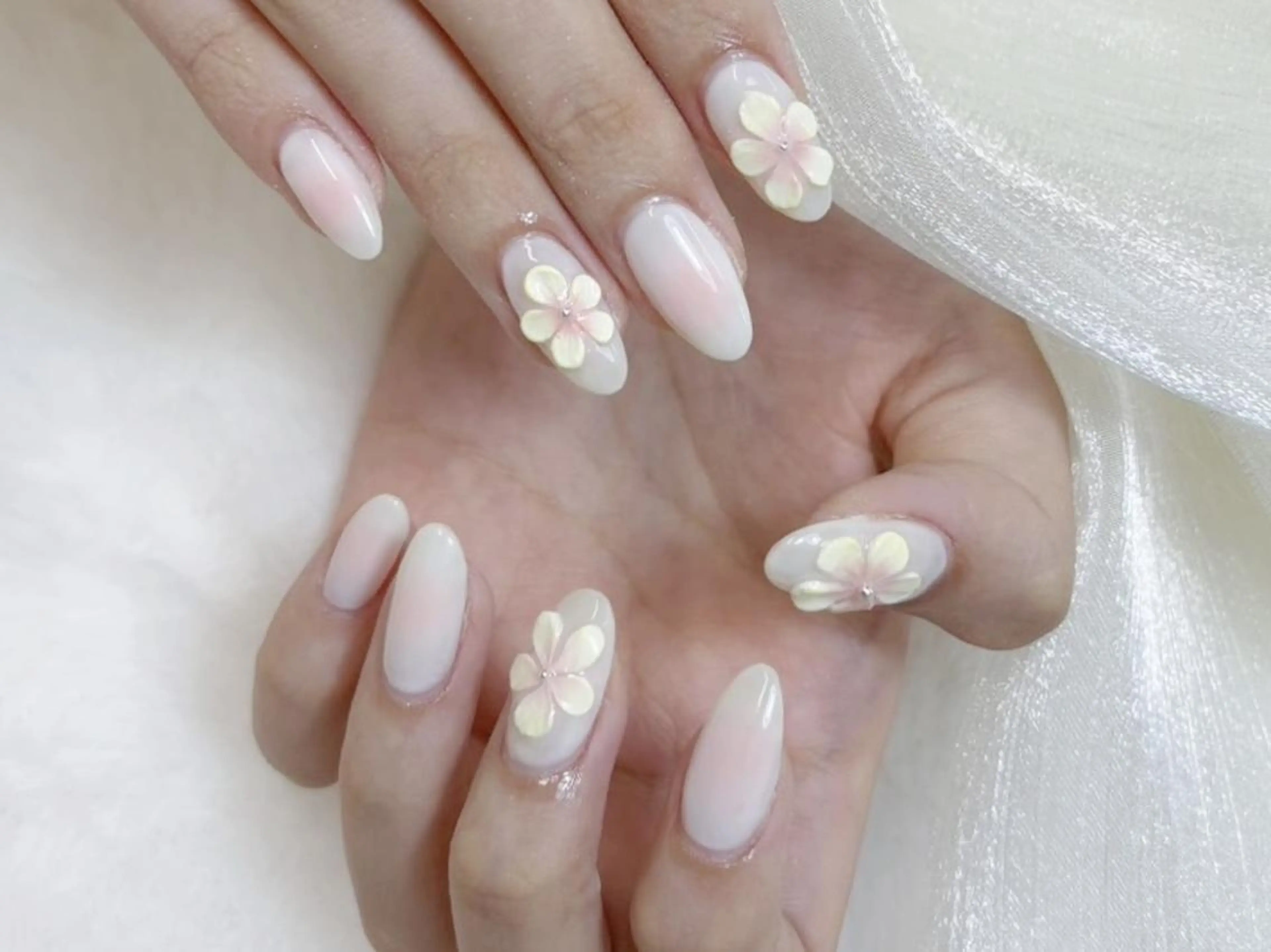 ネイル チークネイル キラキラネイル 韓国ネイル ワンホンネイル koto‎ネイル 大宮店のネイルデザイン