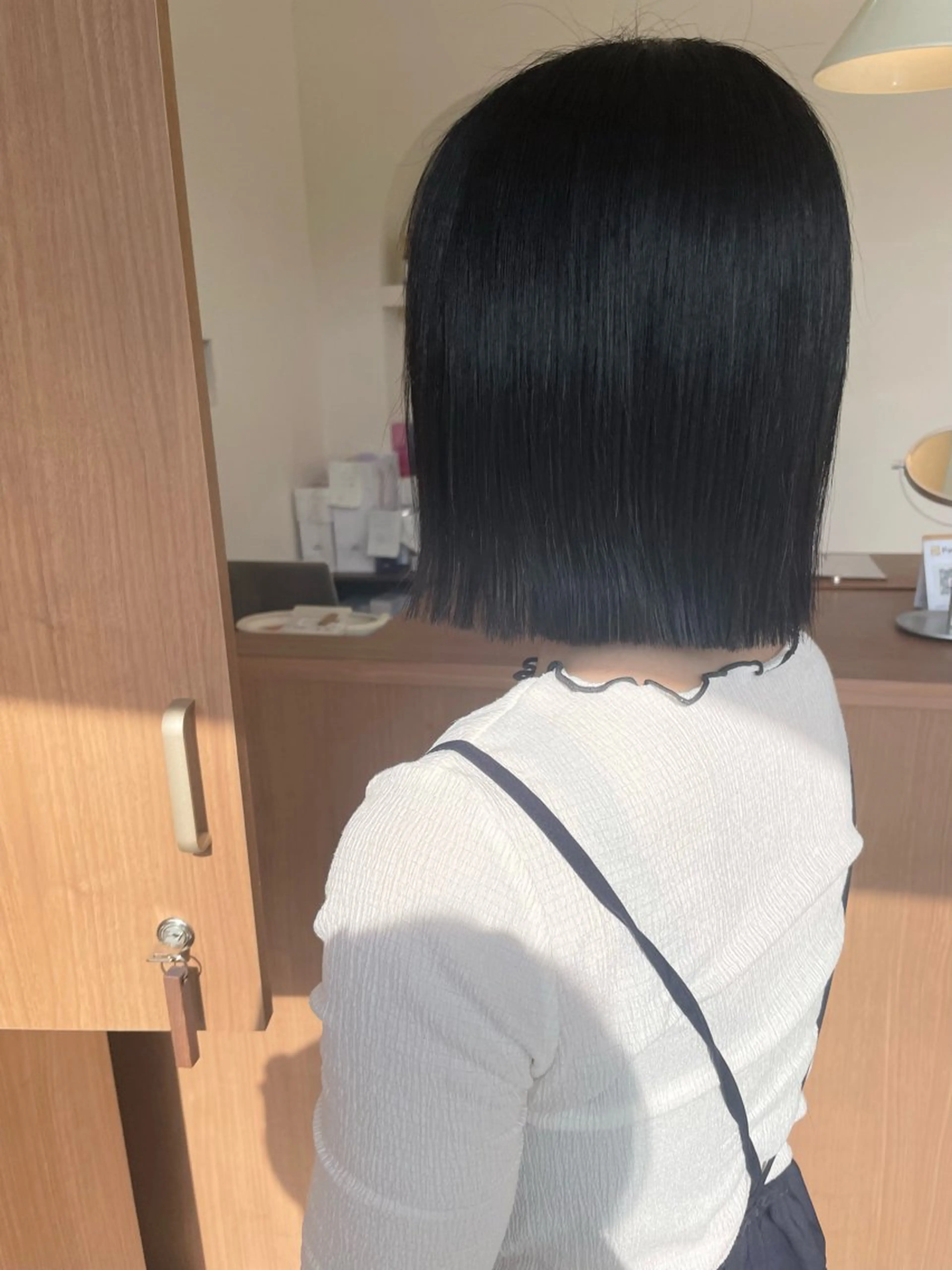 ミディアム 鈴木 梨瑚のヘアスタイル