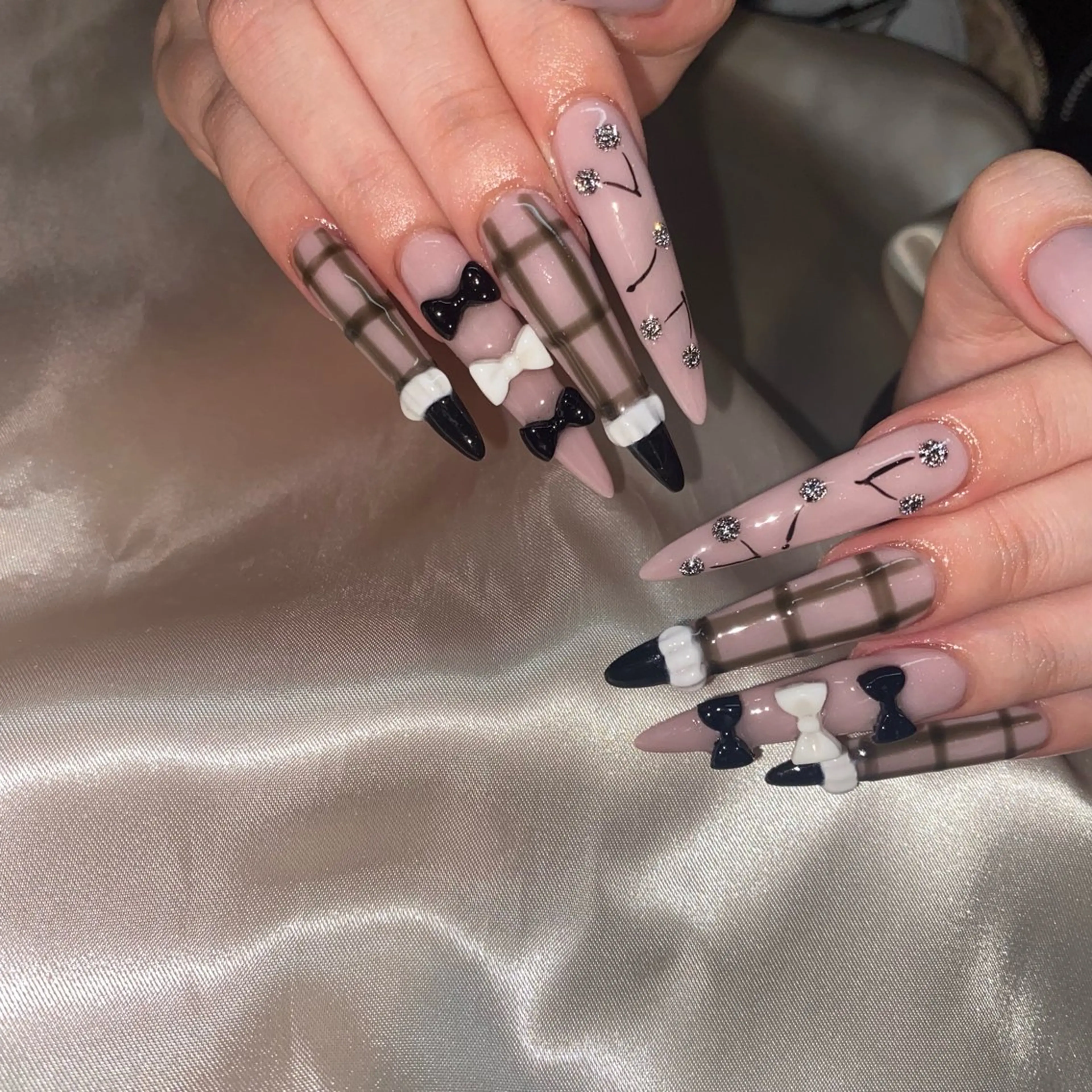 ネイル ハンドネイル la vie  Luire所属・la vie Luire ｱｽｶのネイルデザイン