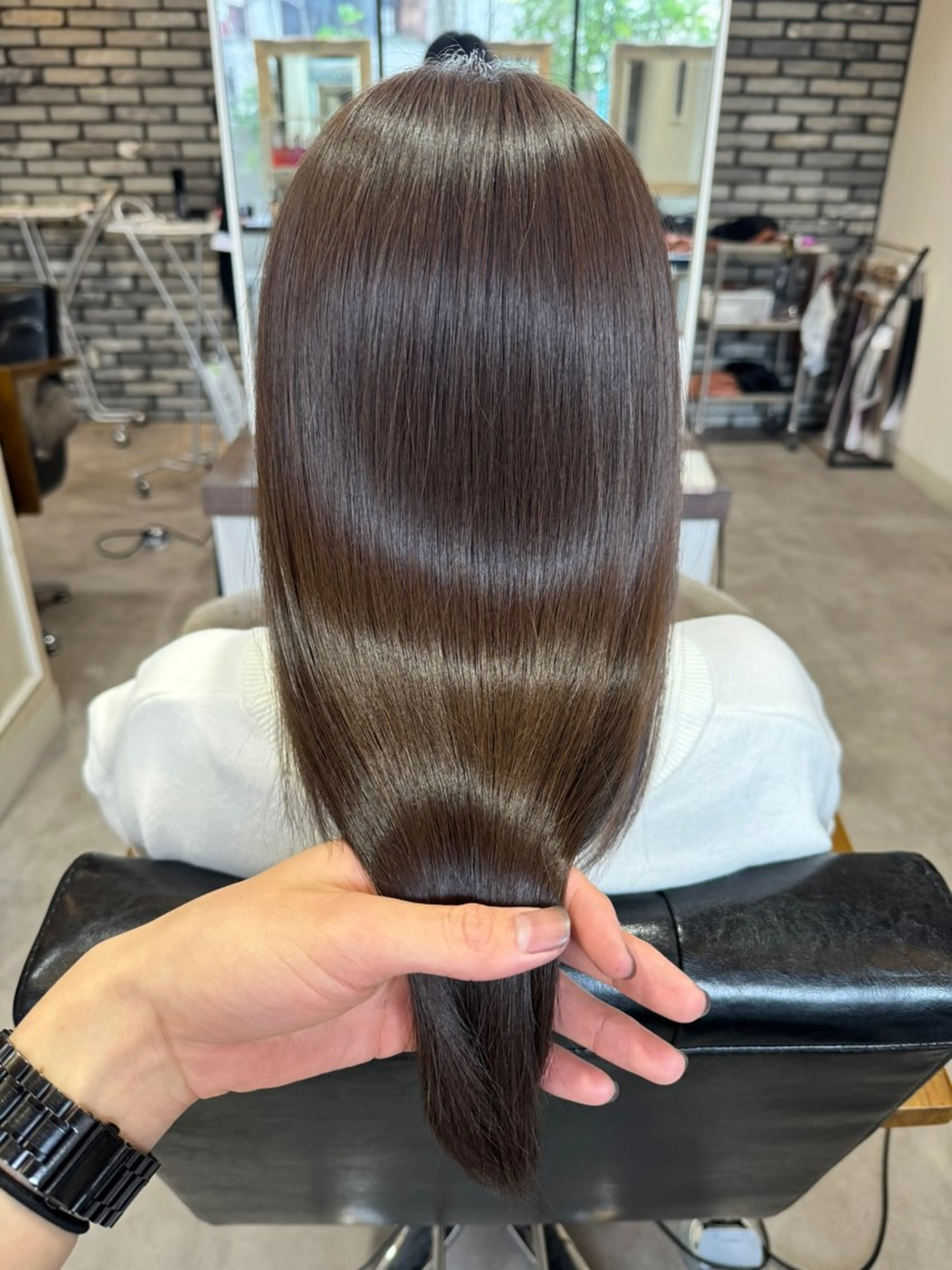 ロング カラー カット ヘアカラー トリートメント Uni.所属・地毛風ストレート/ 髪質改善/榎本流行のヘアスタイル