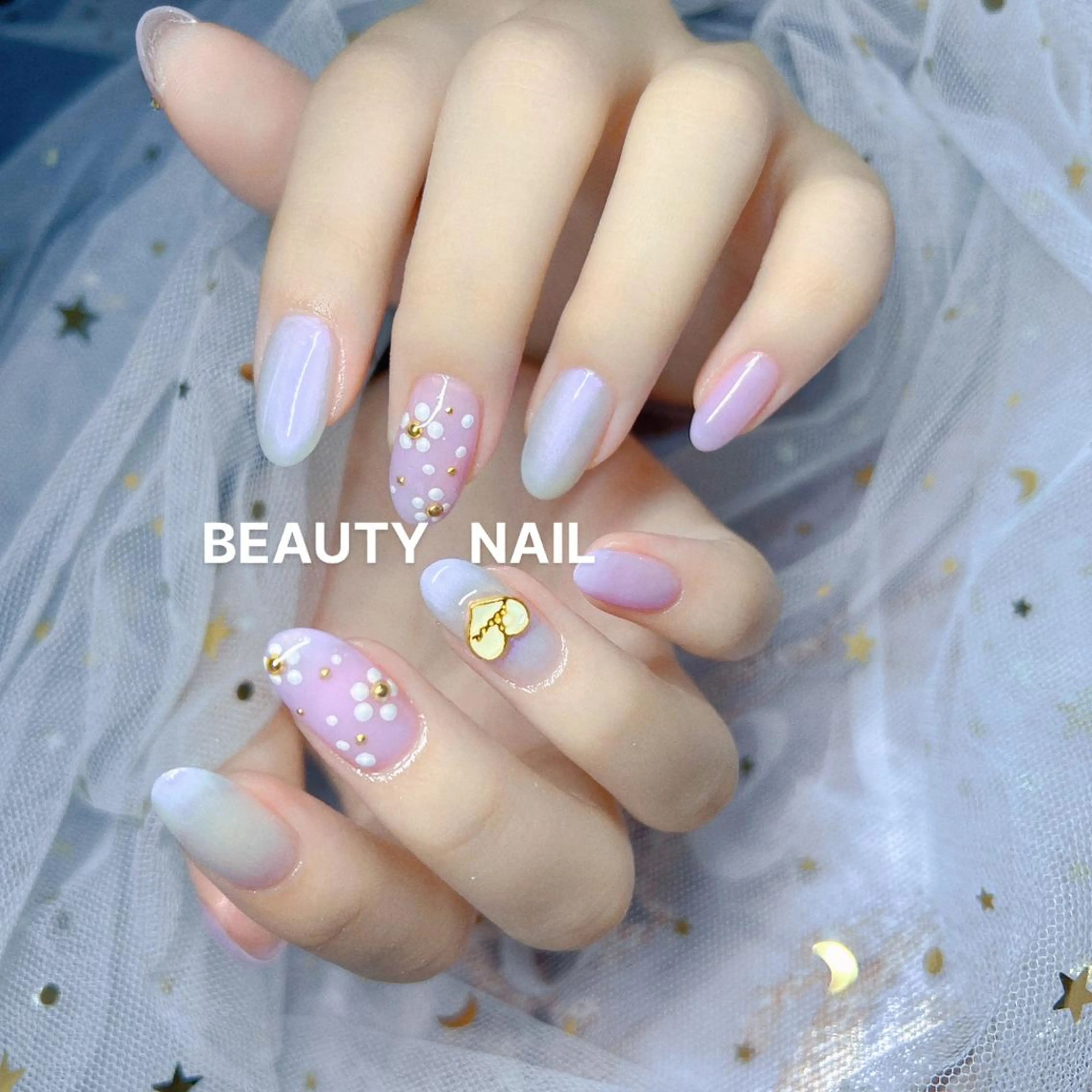 ネイル Moonstone Salonのネイルデザイン