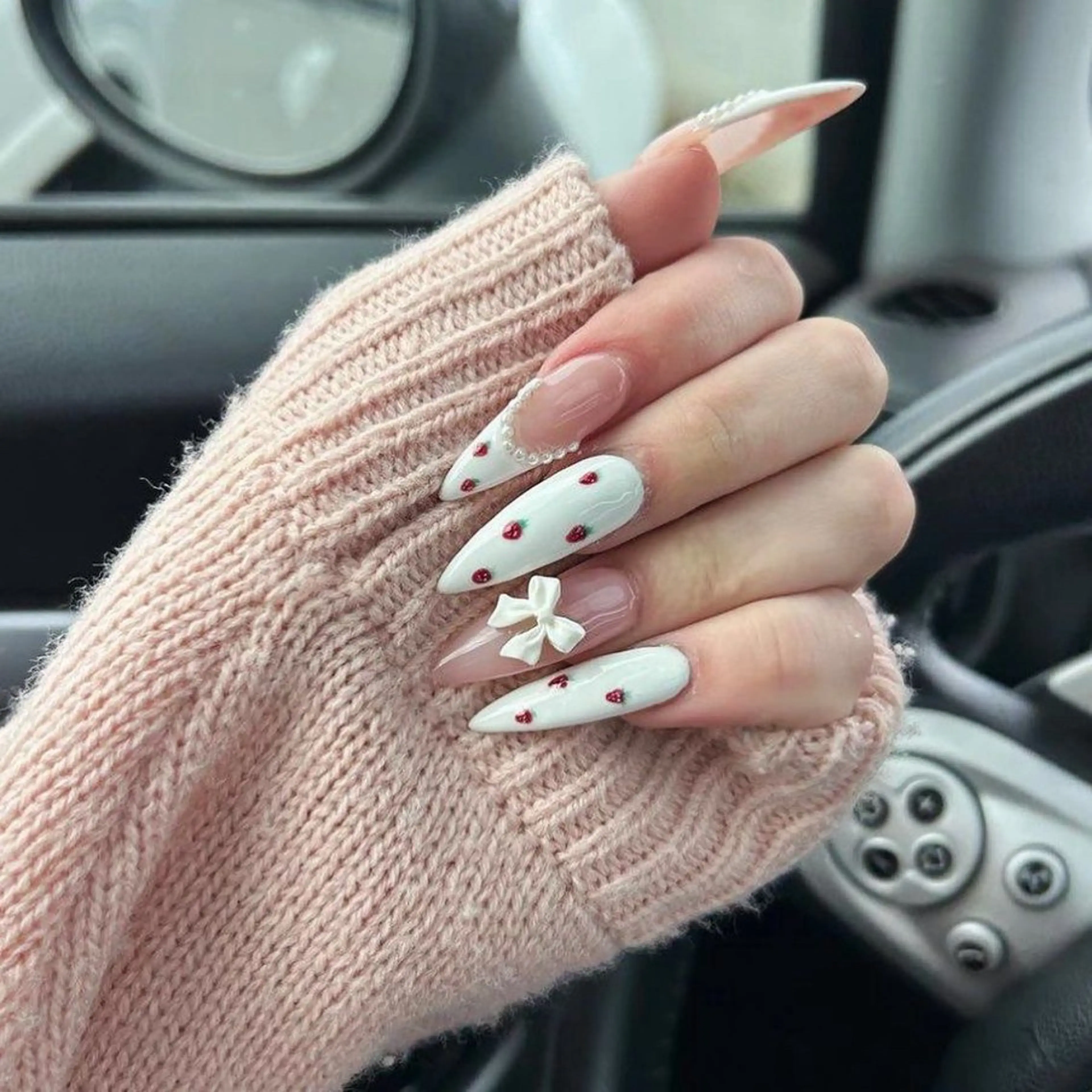 ネイル フレンチネイル キラキラネイル 韓国ネイル シンプルネイル ワンホンネイル ハンドネイル MEI Nailのネイルデザイン