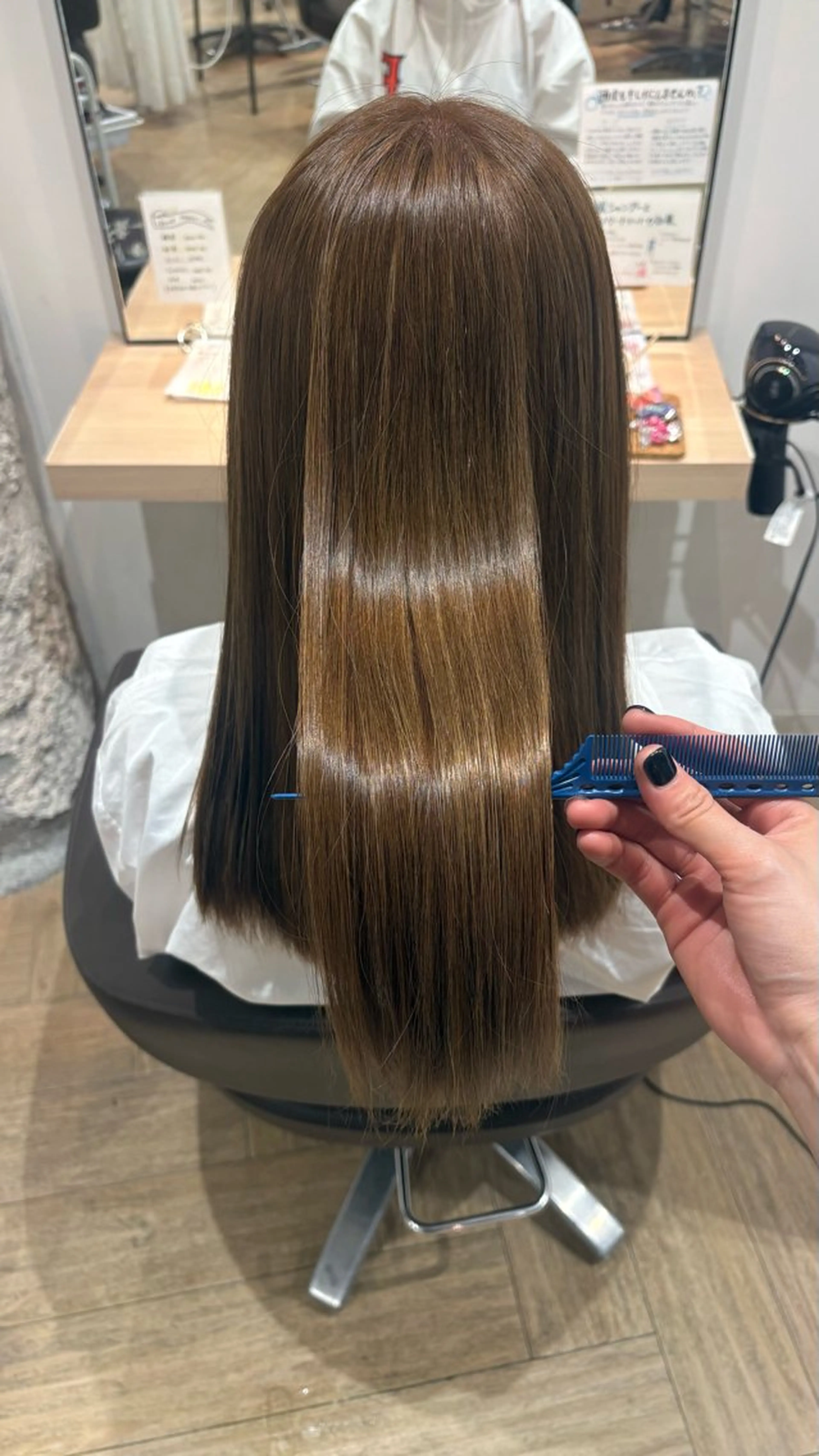 カラー ヘアカラー 三阪 凜のヘアスタイル