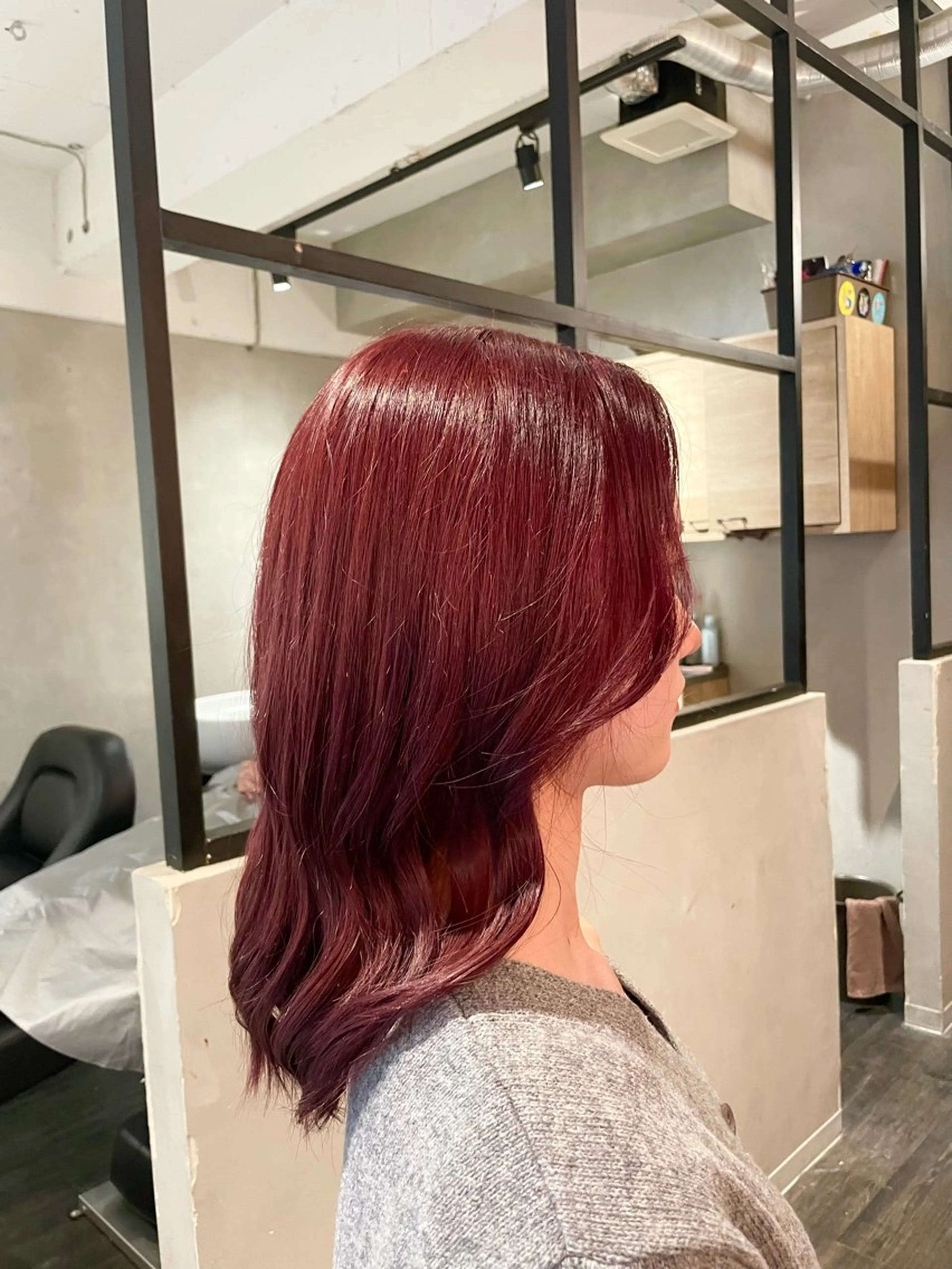 セミロング ヘアカラー トリートメント EIGHT　サイショ ミズキのヘアスタイル