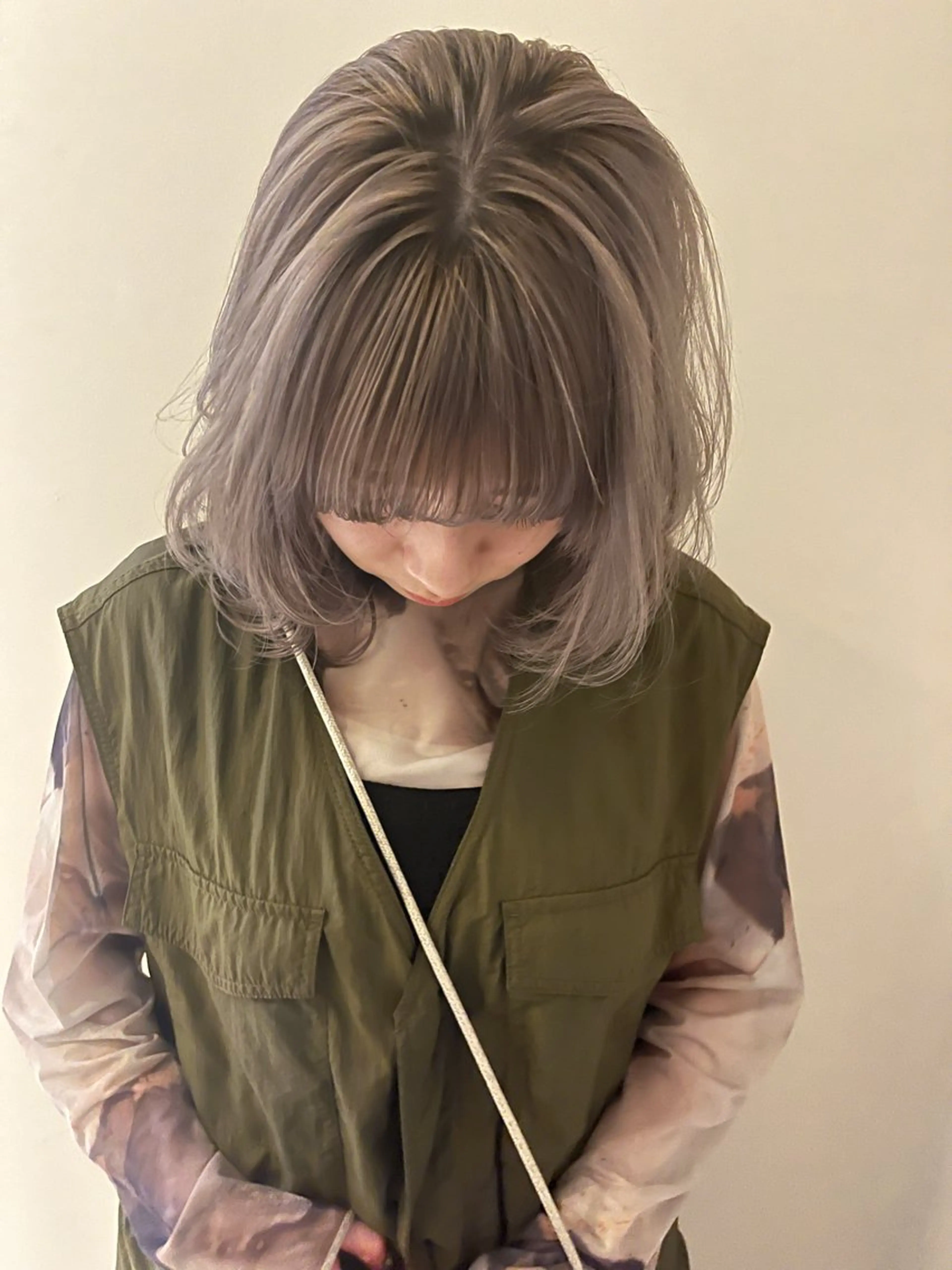 ミディアム カラー ブリーチ ケアブリーチ côte所属・🫧 りょうた 🫧 ショート特化/表参道のヘアスタイル