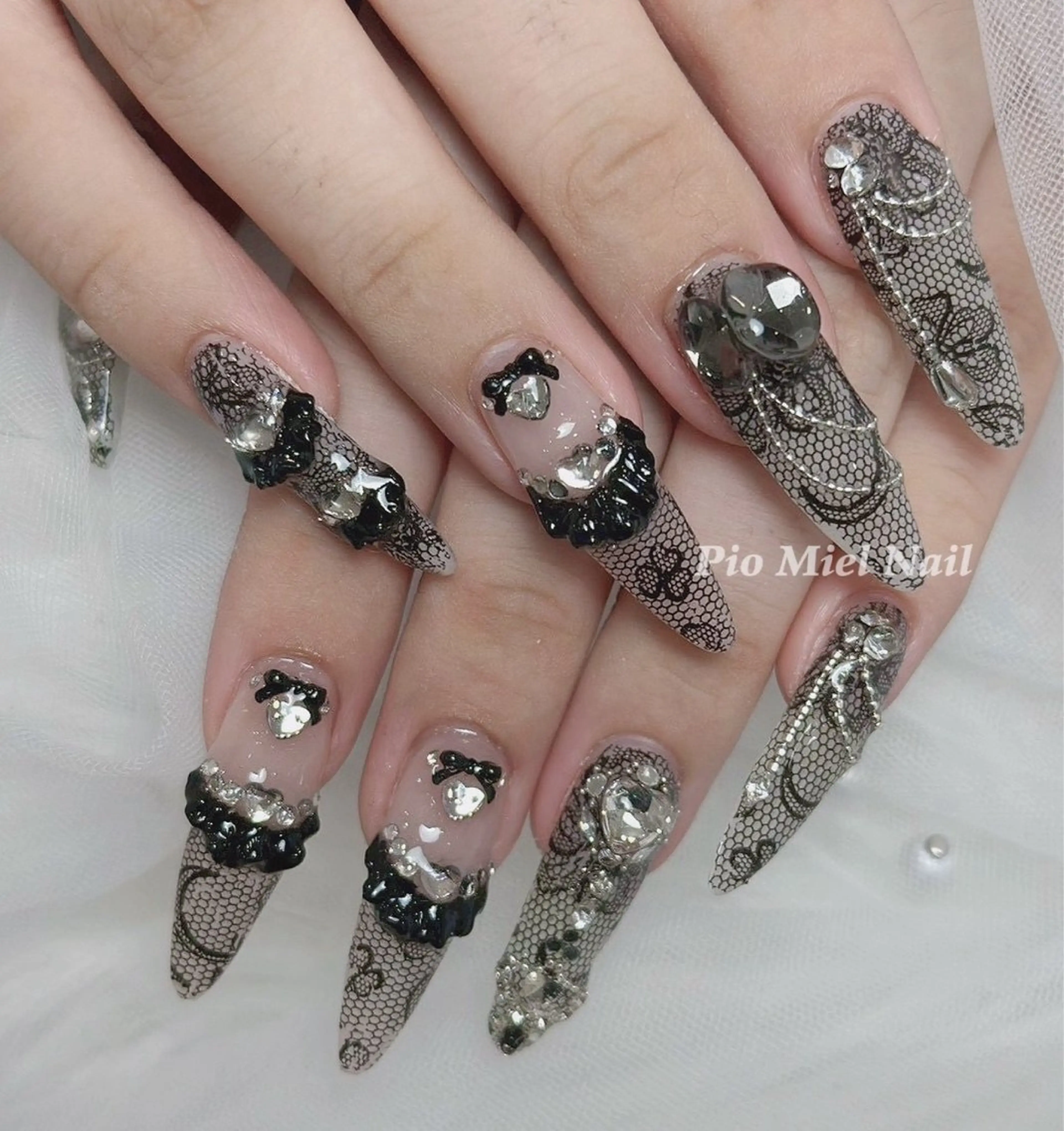 ネイル ハンドネイル HANA 長さだしのネイルデザイン