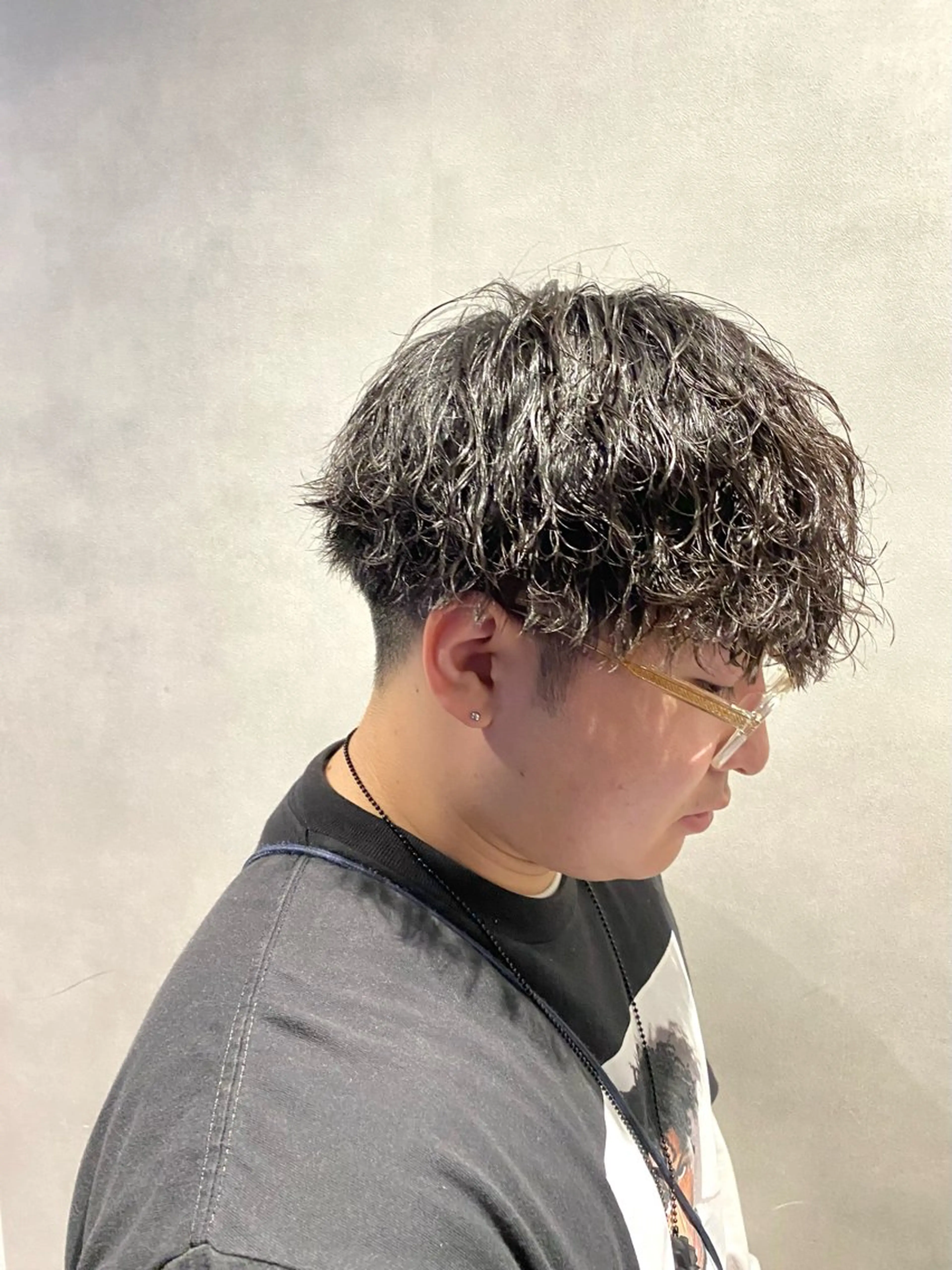 パーマ メンズ マッシュ メンズパーマ 刈り上げ 波巻きパーマ カット パーマ トリートメント #tag 佐藤璃美のヘアスタイル