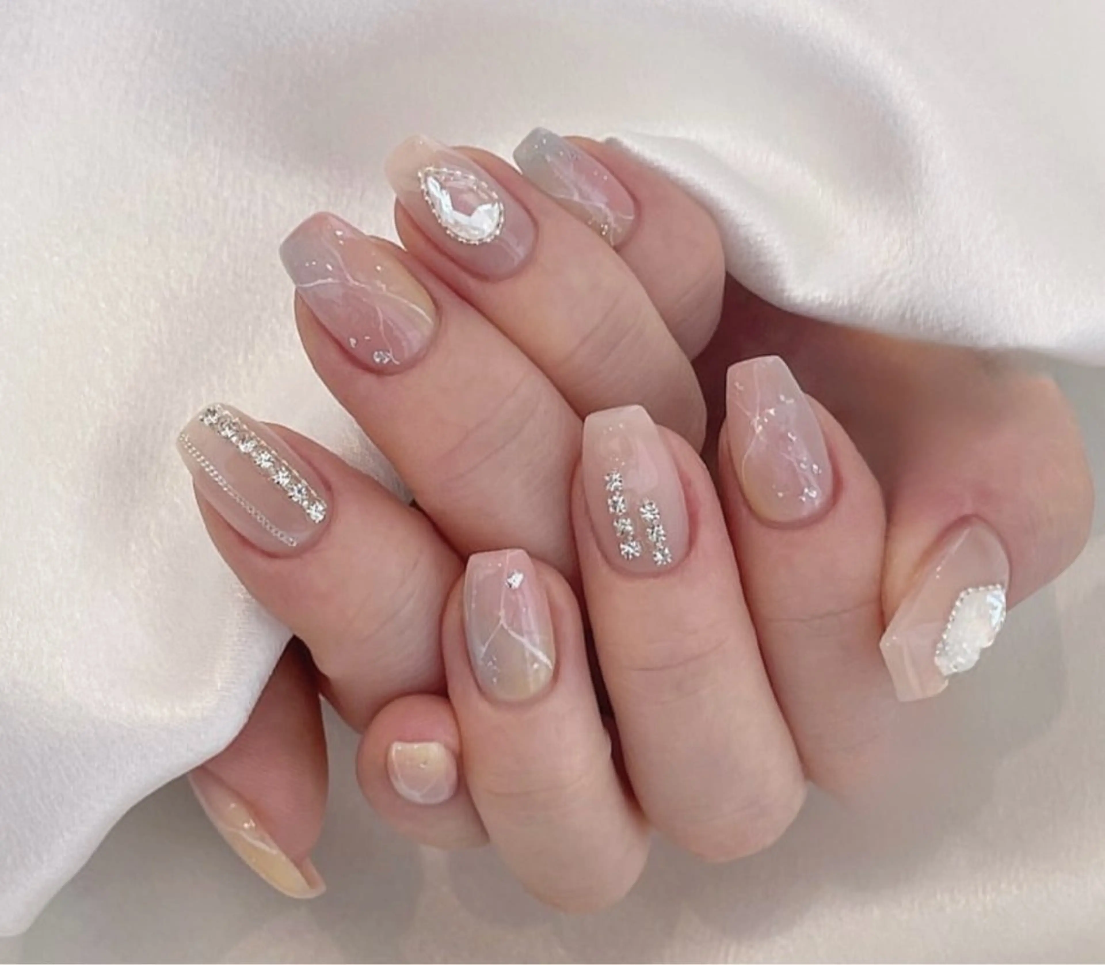 ネイル NailSalon✨ Écrinエクランのネイルデザイン
