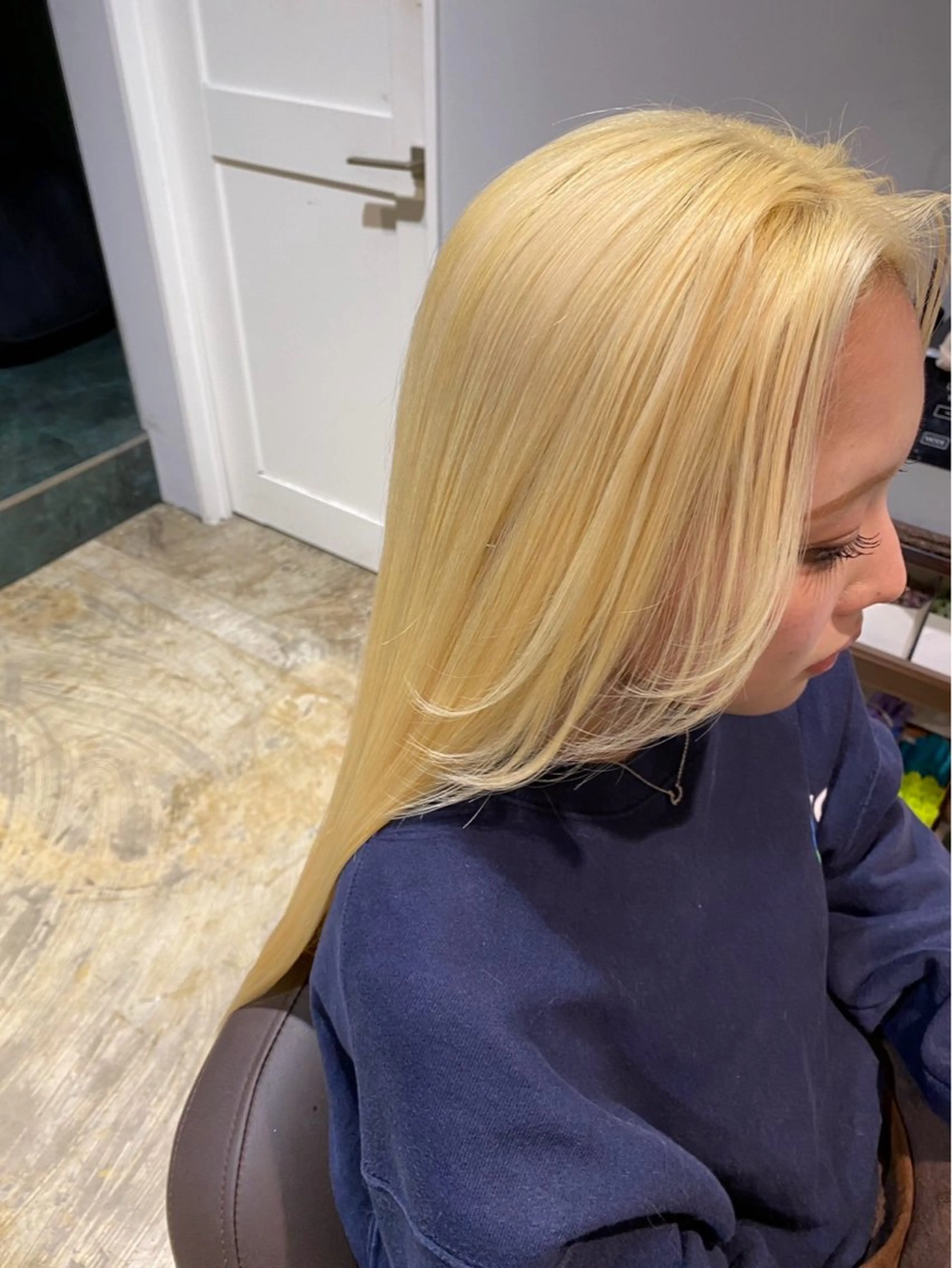 ロング カラー ブリーチ 抜きっぱなしブロンド ブロンド ヘアカラー トリートメント ヘッドスパ カラースペシャリスト しょう🧑🏼‍🎨のヘアスタイル