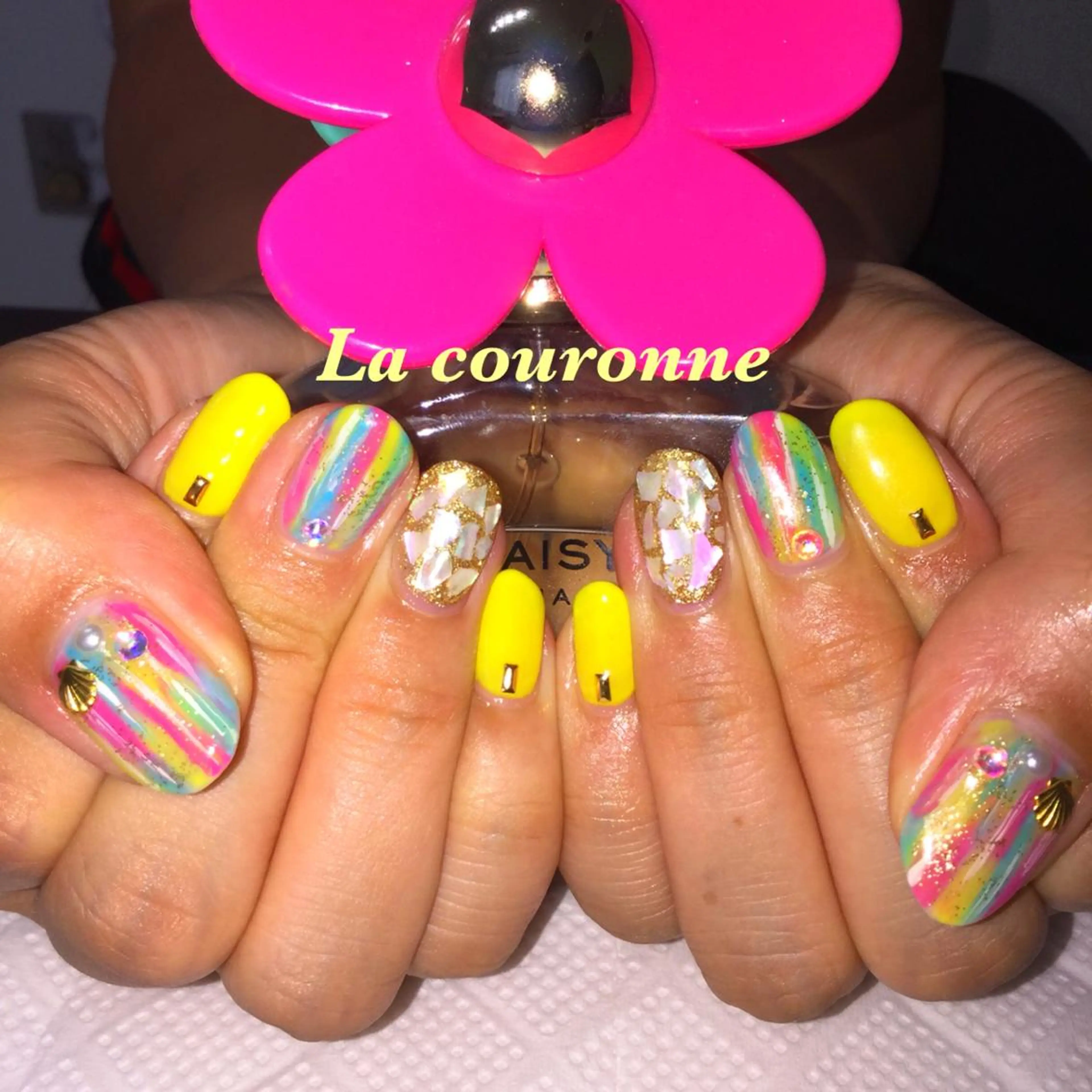 ネイル ハンドネイル Lacouronne NATSUMIのネイルデザイン