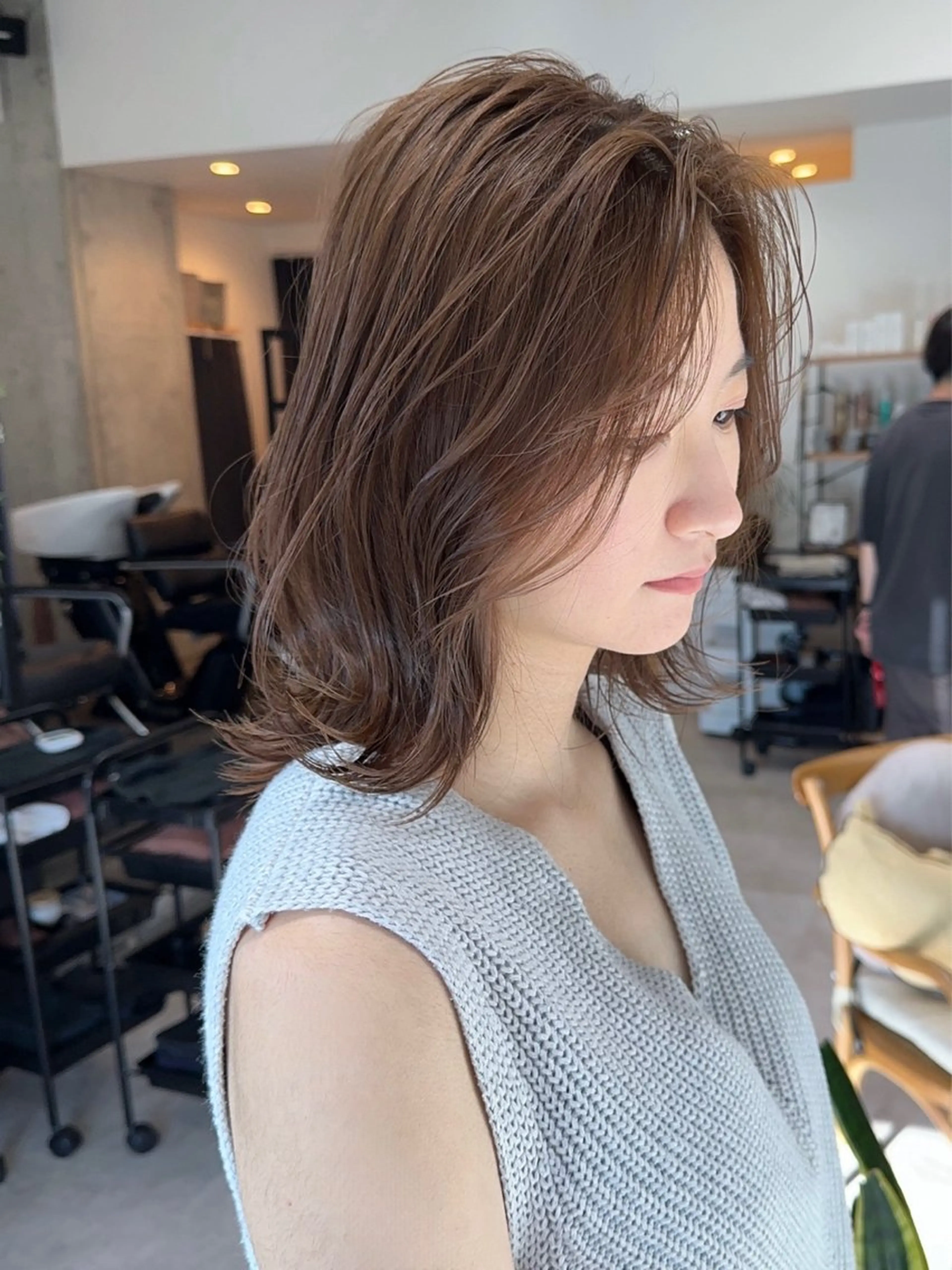 ミディアム レイヤーカット カット ヘアカラー トリートメント ✨透明感カラー/縮毛 恵比寿HAYATO✨のヘアスタイル