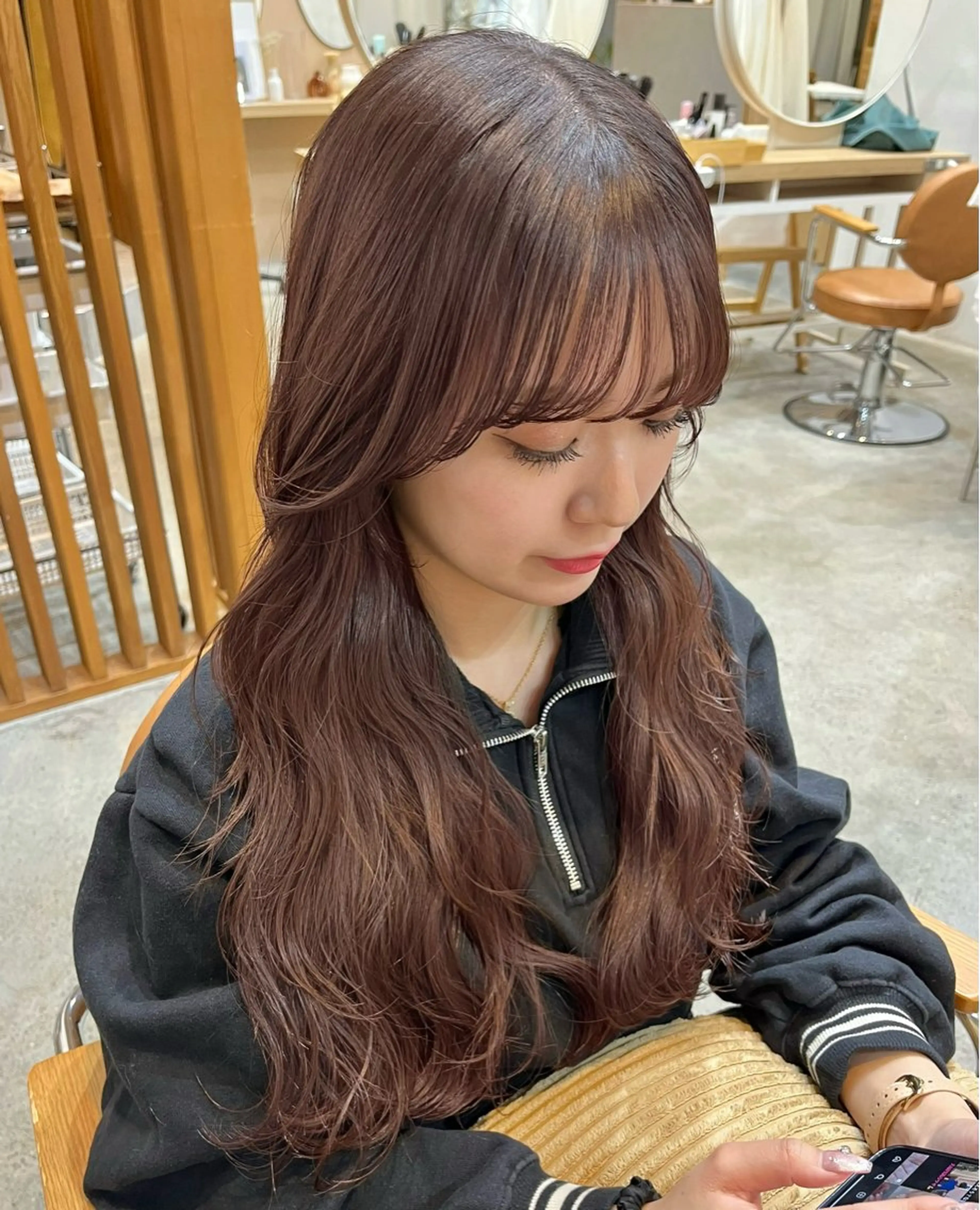 セミロング カット ヘアカラー パーマ 縮毛矯正 トリートメント ヘッドスパ ヘアセット 🫧レイヤー/暖色 /ベージュMAI🫧のヘアスタイル