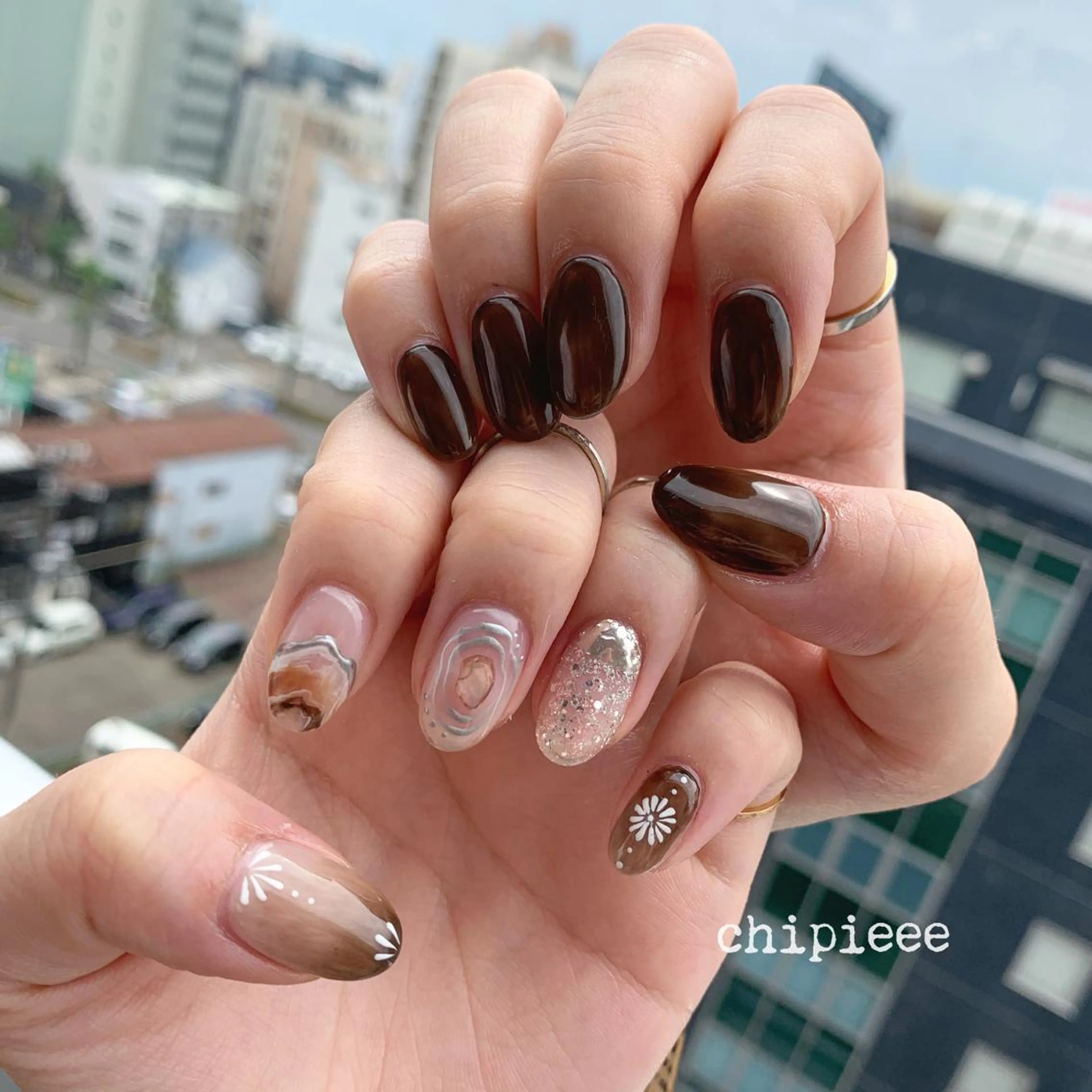 ネイル ブラウン シルバー . SHIORIのネイルデザイン